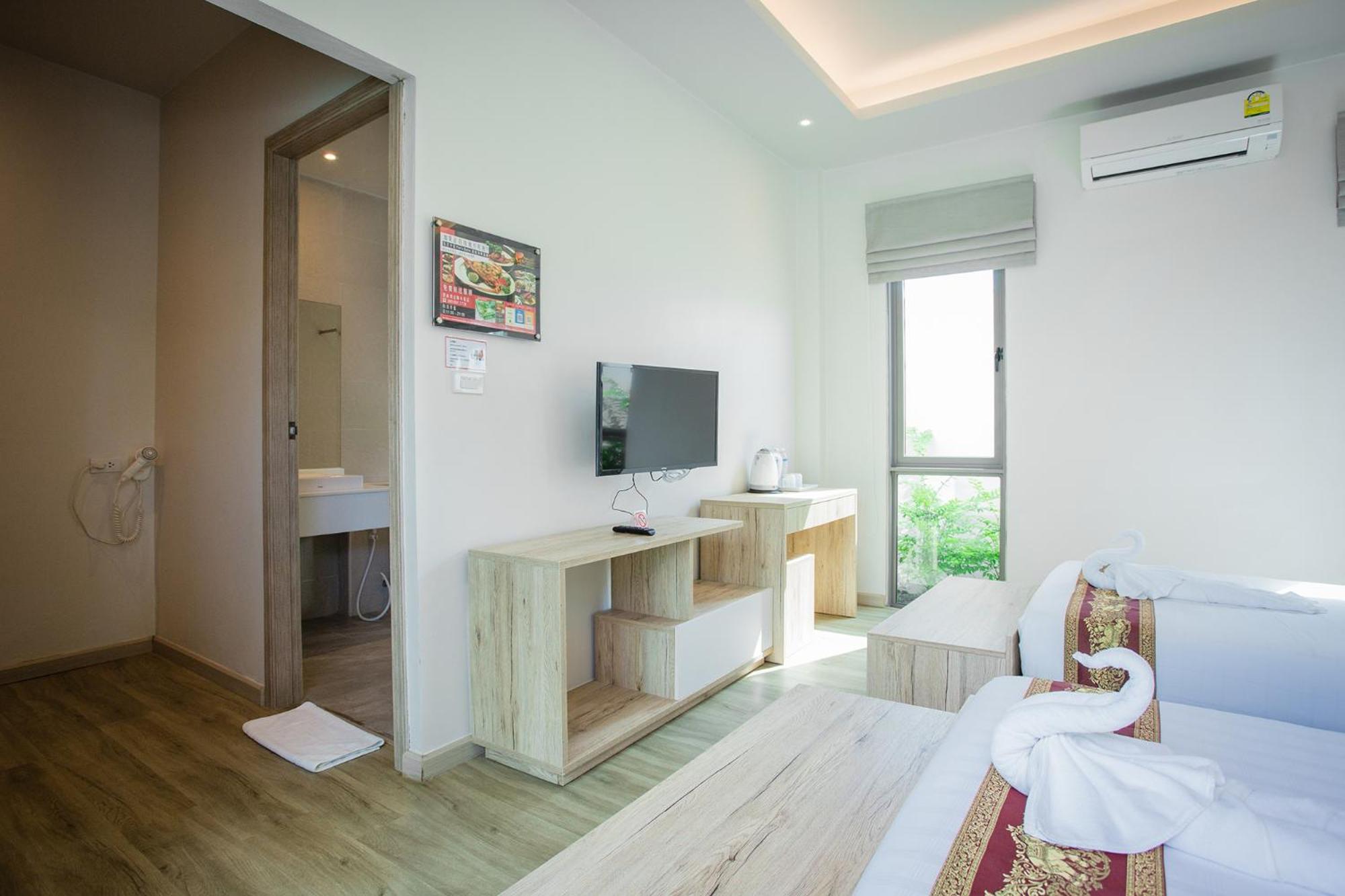 Three-Bedroom Villa - Photo 30