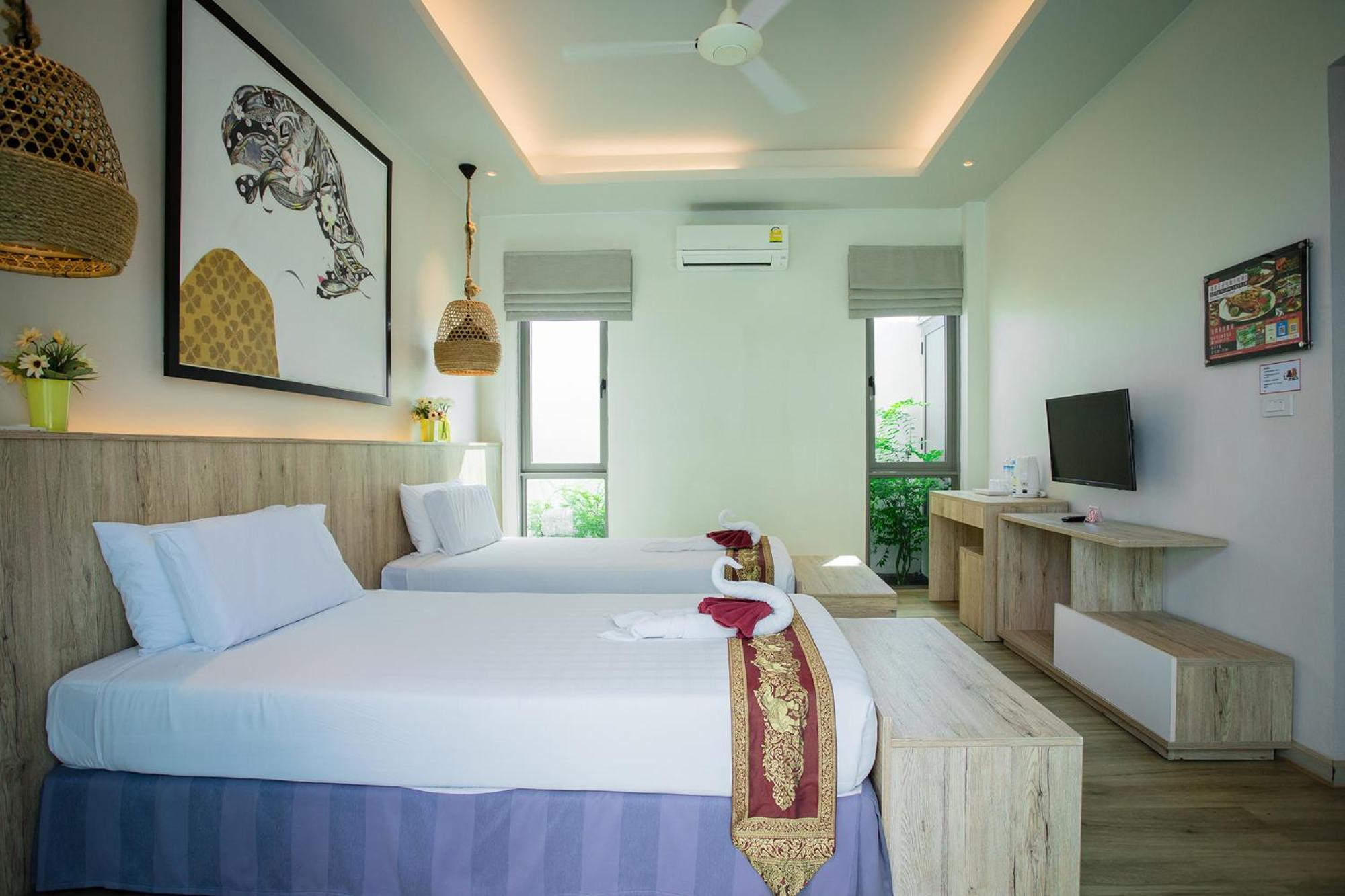 Three-Bedroom Villa - Photo 33