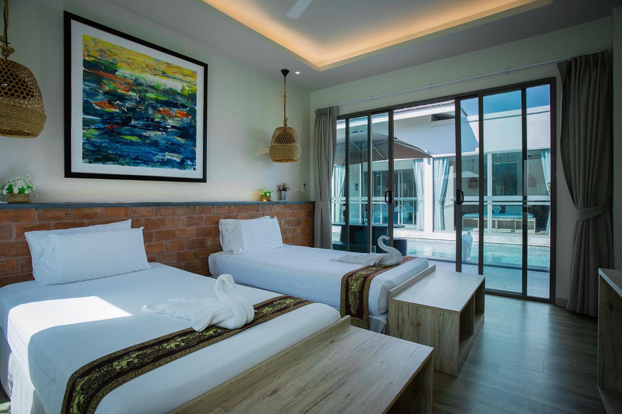 Three-Bedroom Villa - Photo 25