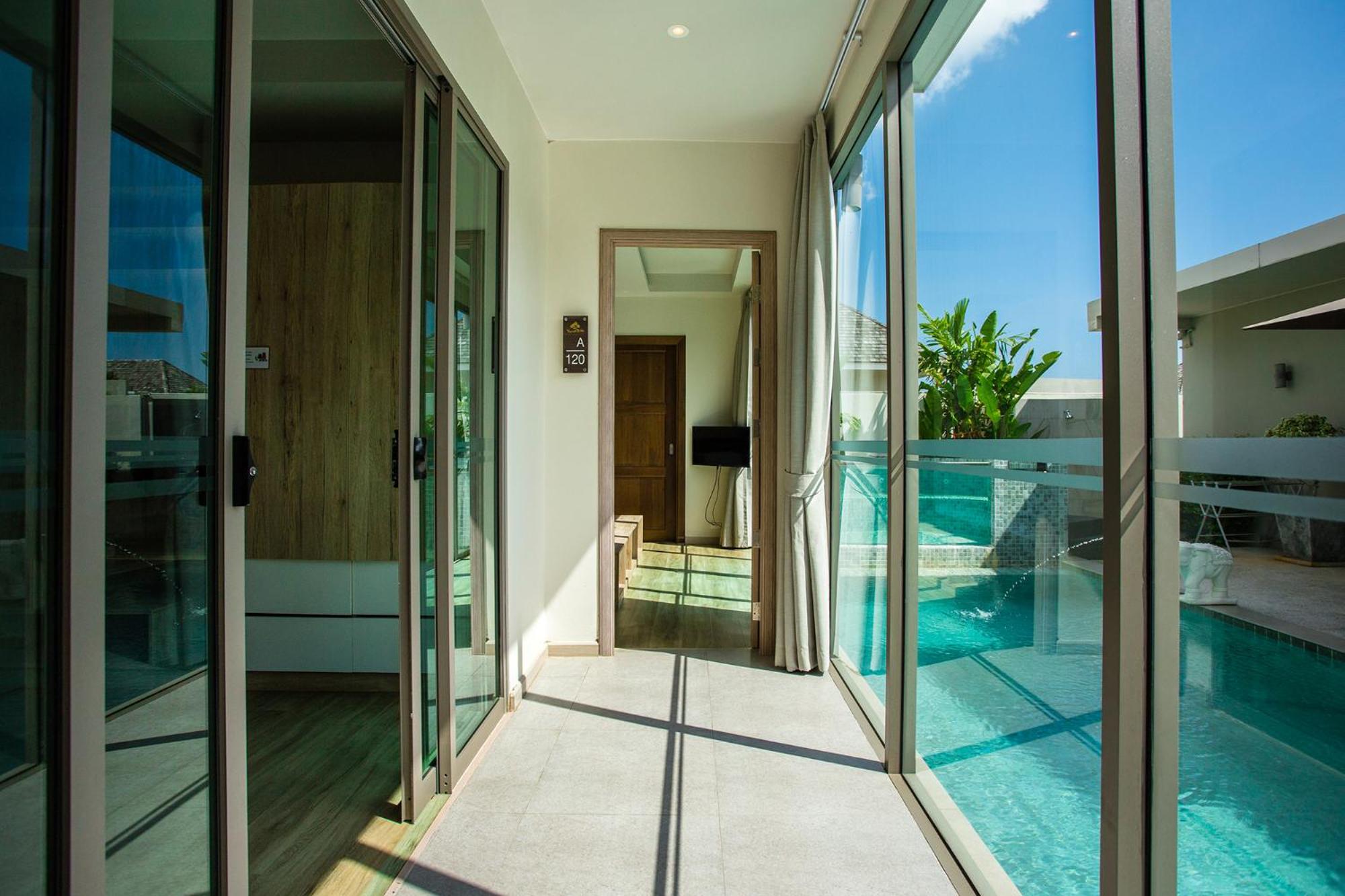 Three-Bedroom Villa - Photo 20