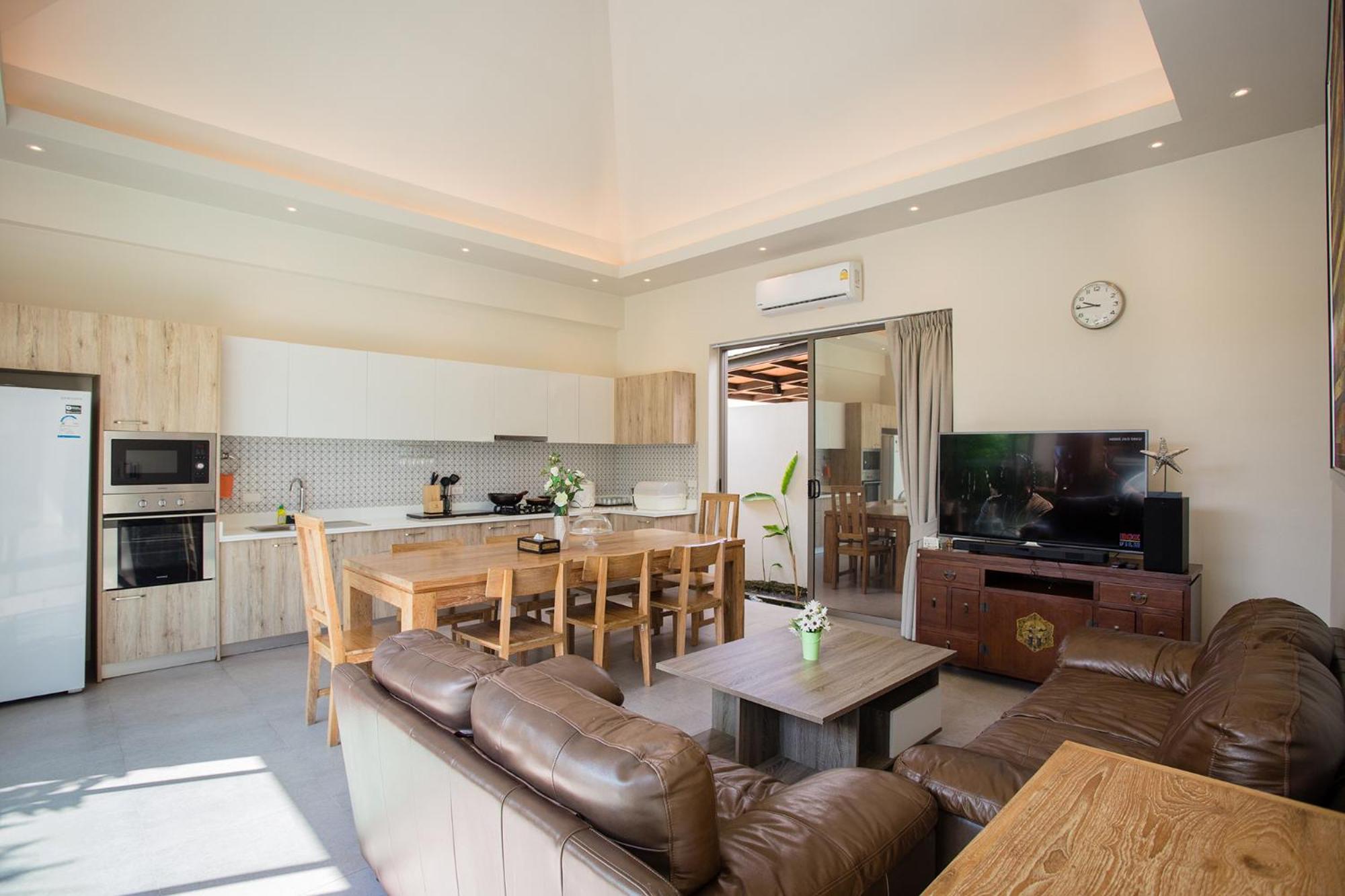 Three-Bedroom Villa - Photo 21