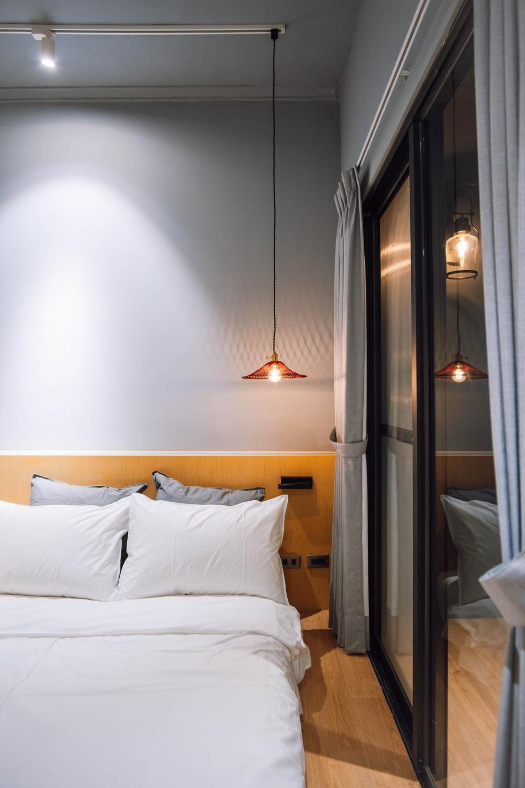 Double Room with Balcony - Photo 7