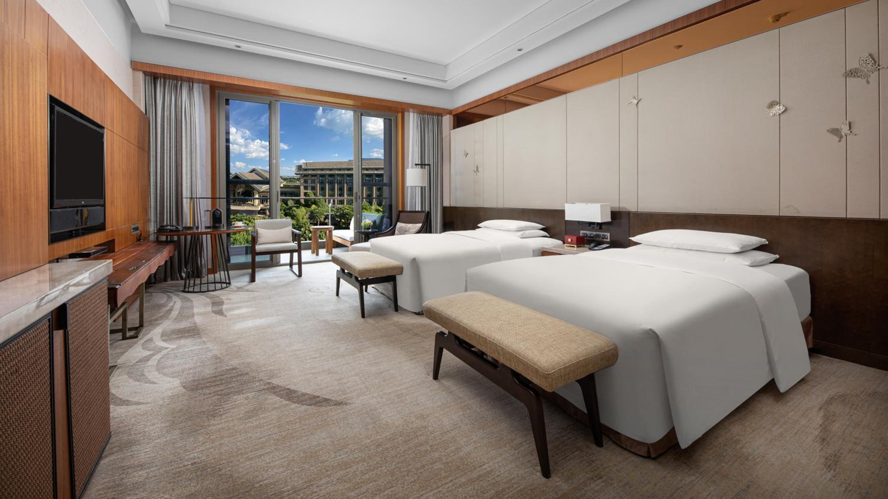Premium Twin Room with Lounge Access