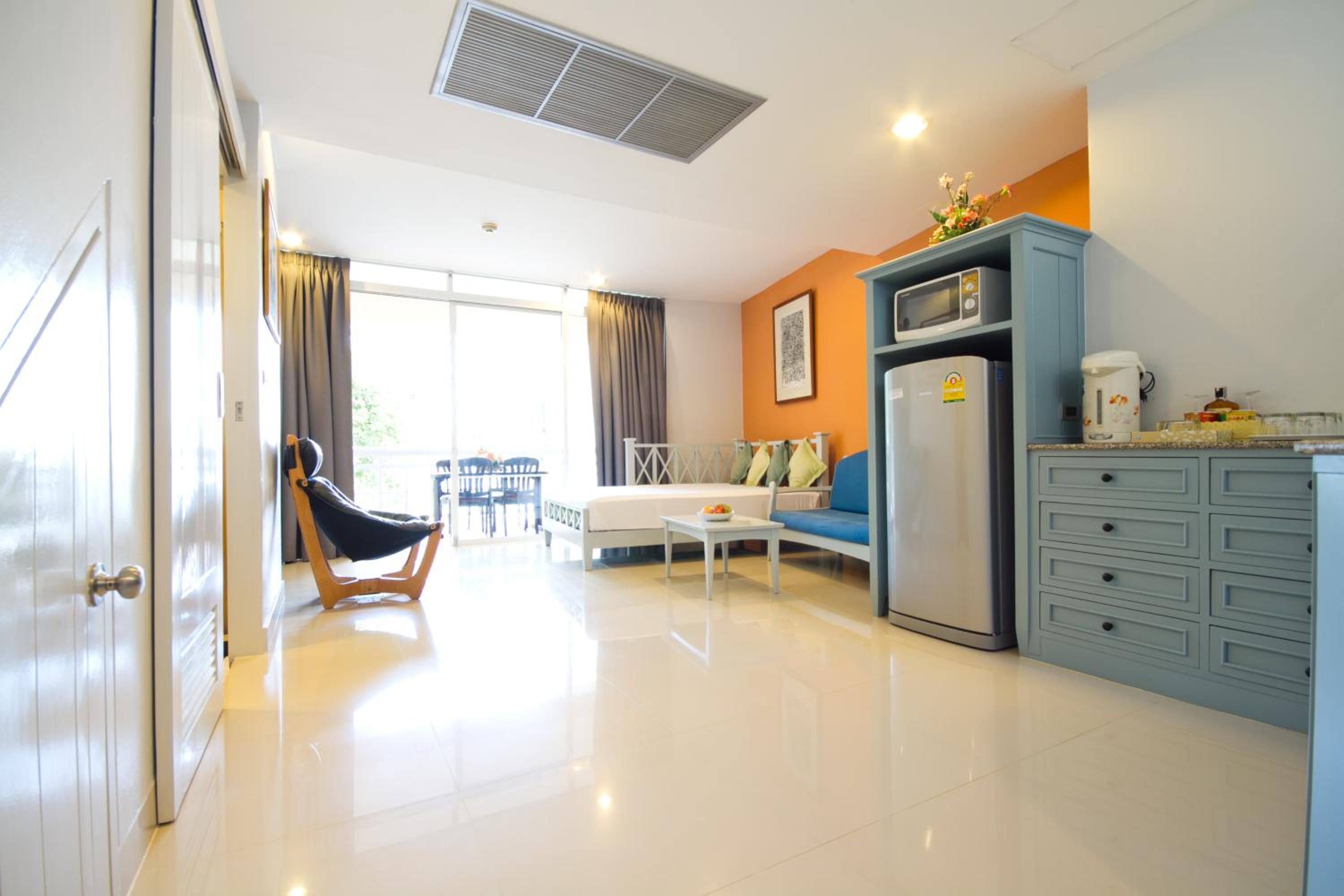 Family Duplex - Photo 3