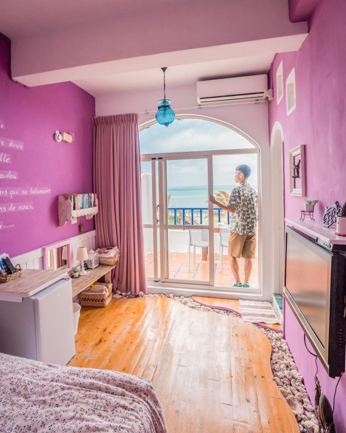 Double Room with Balcony and Sea View