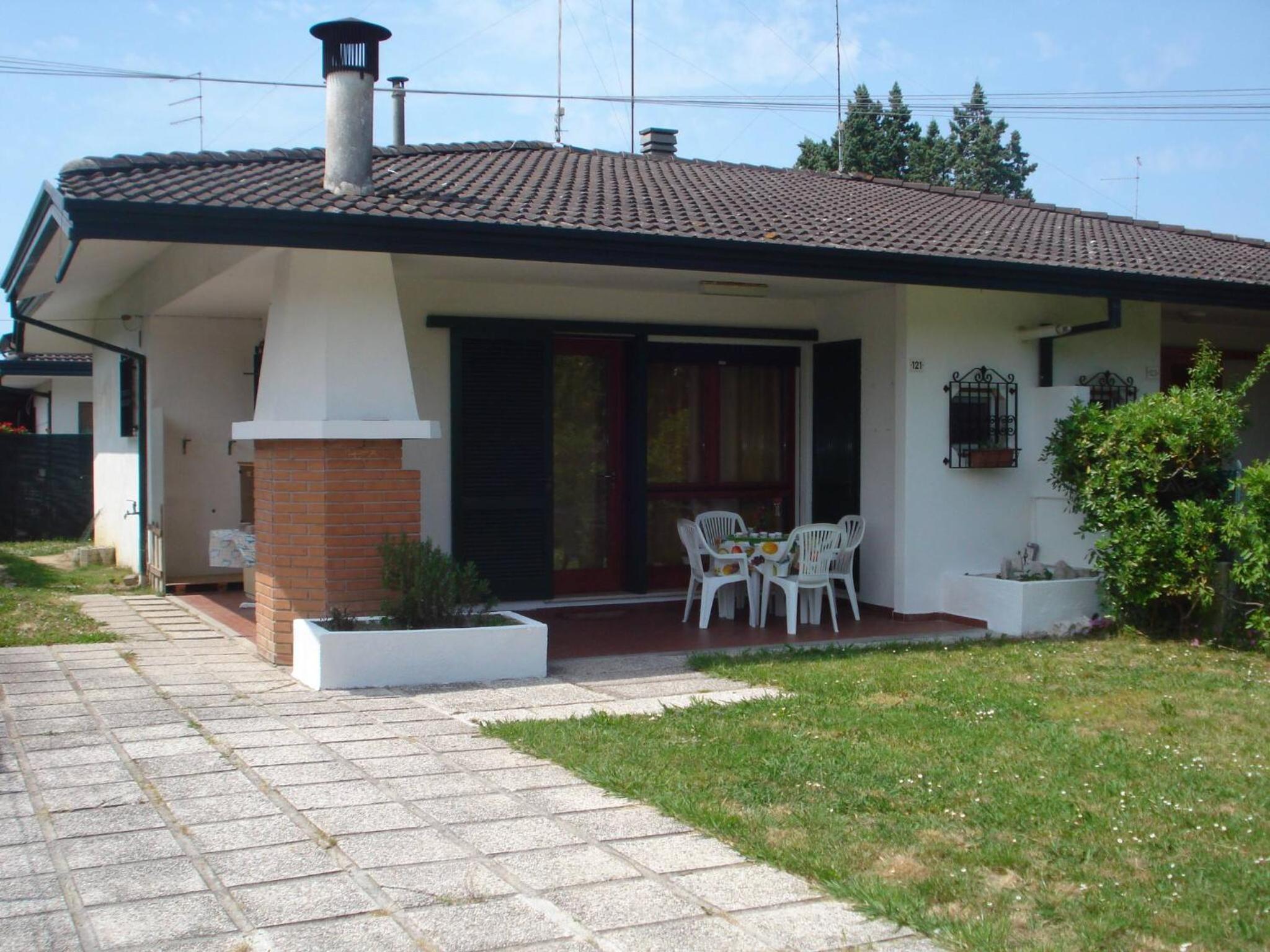 Villa photo 2