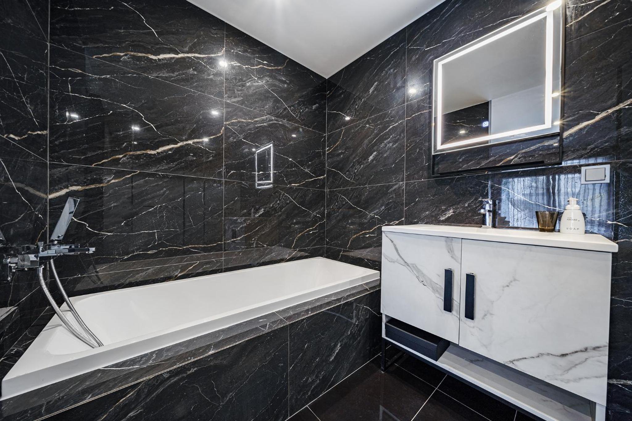 Superior Twin Room - Photo 4