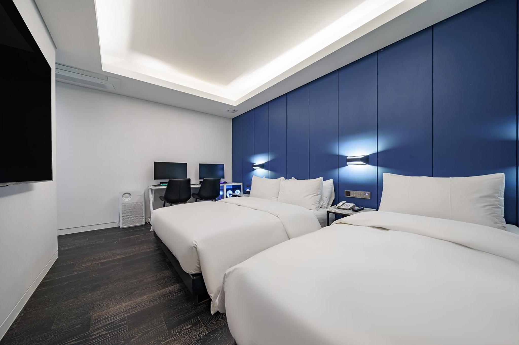 Superior Twin Room - Photo 6