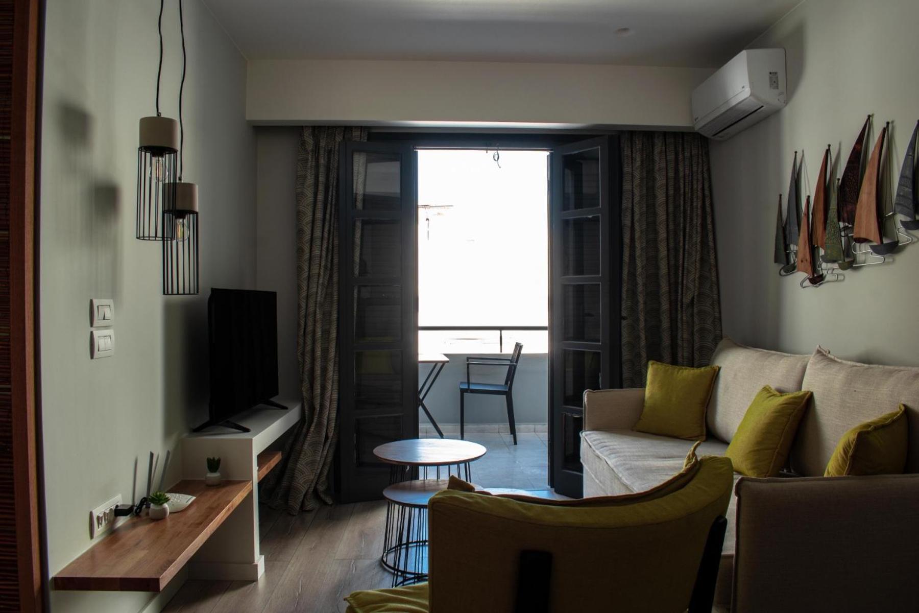 Apartment Ikaros with Sea View