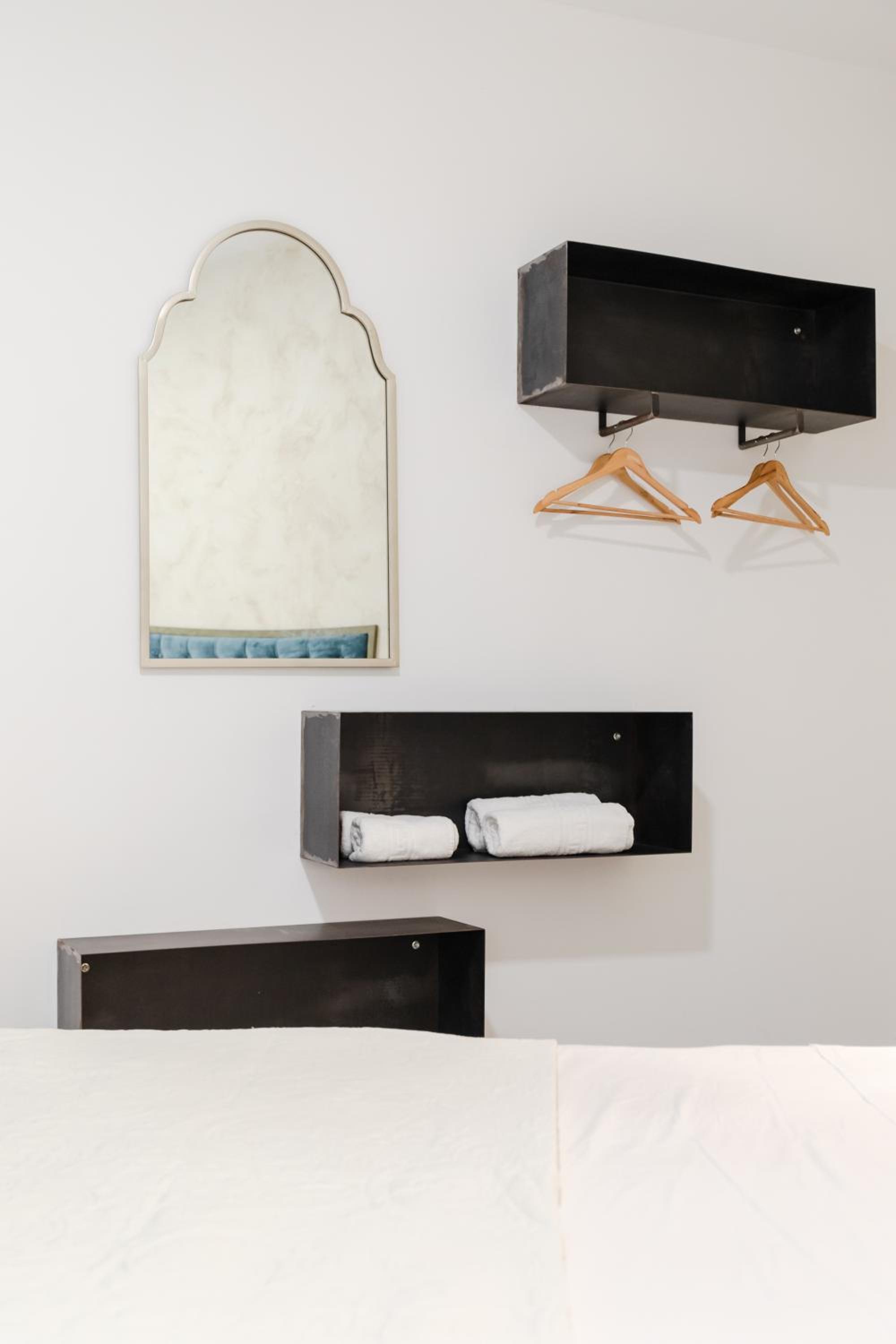 Standard Double Room - Photo 25