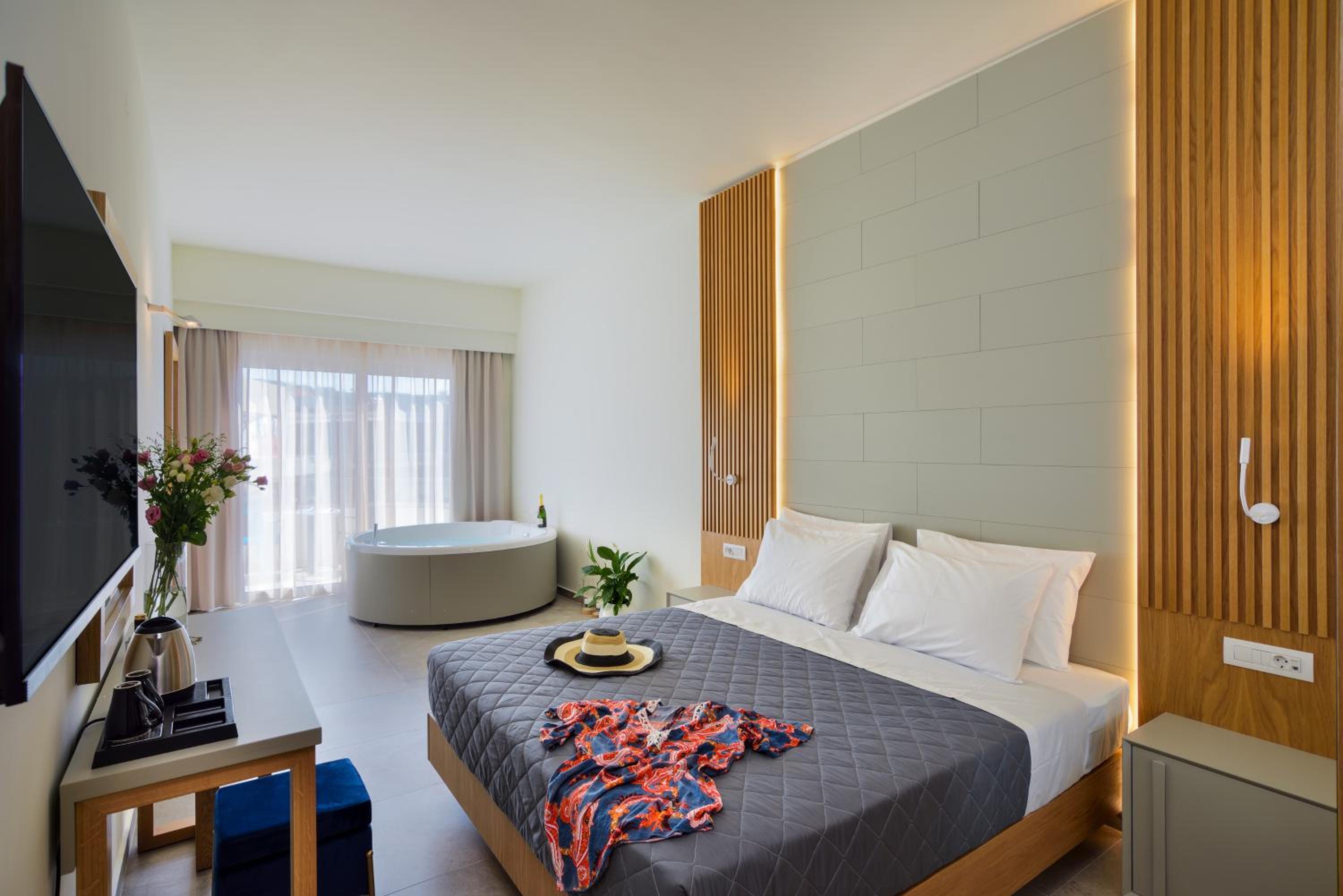 Deluxe Double Room - Photo 5