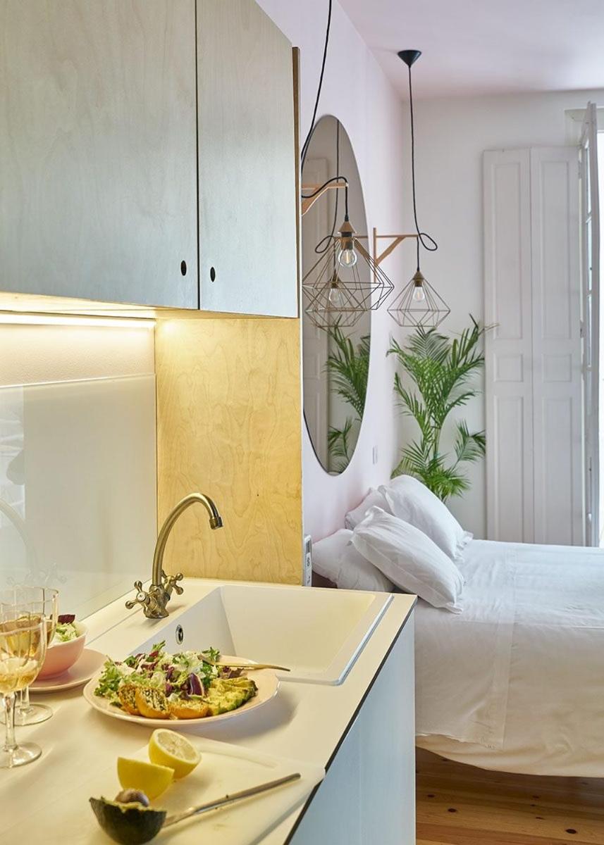 Deluxe Double Room with Balcony - Photo 2