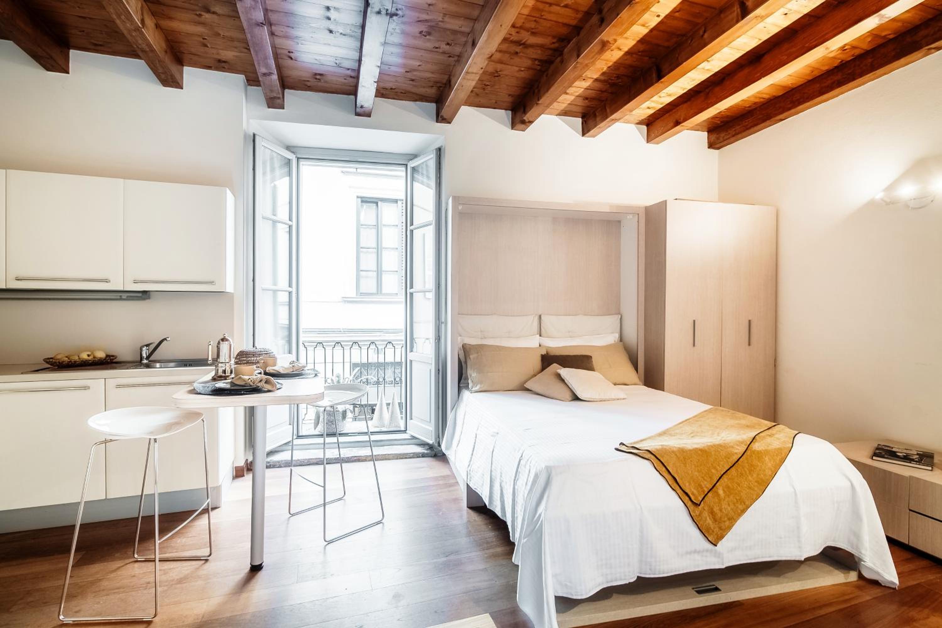 Studio Apartment