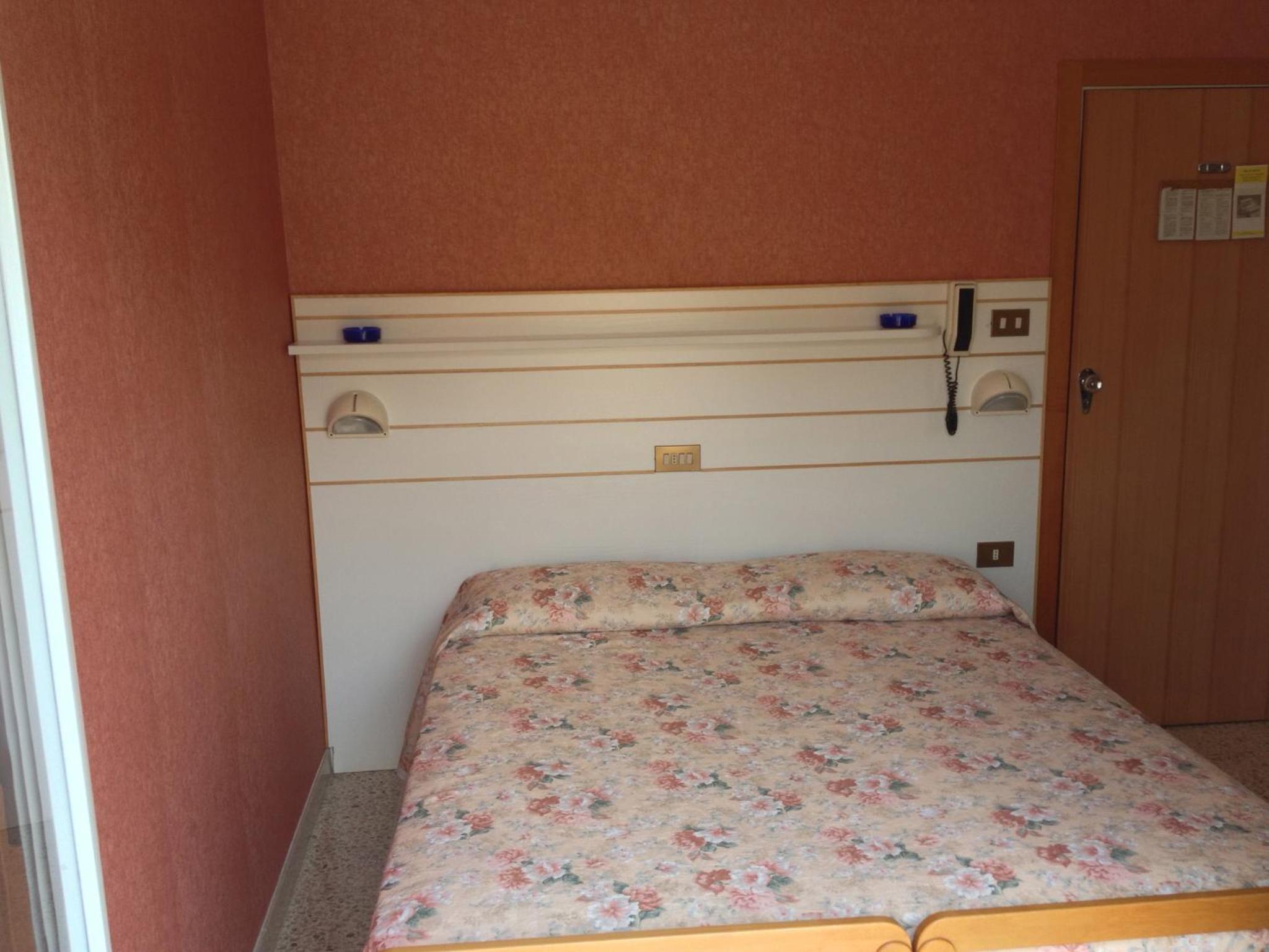 Double Room - Photo 3