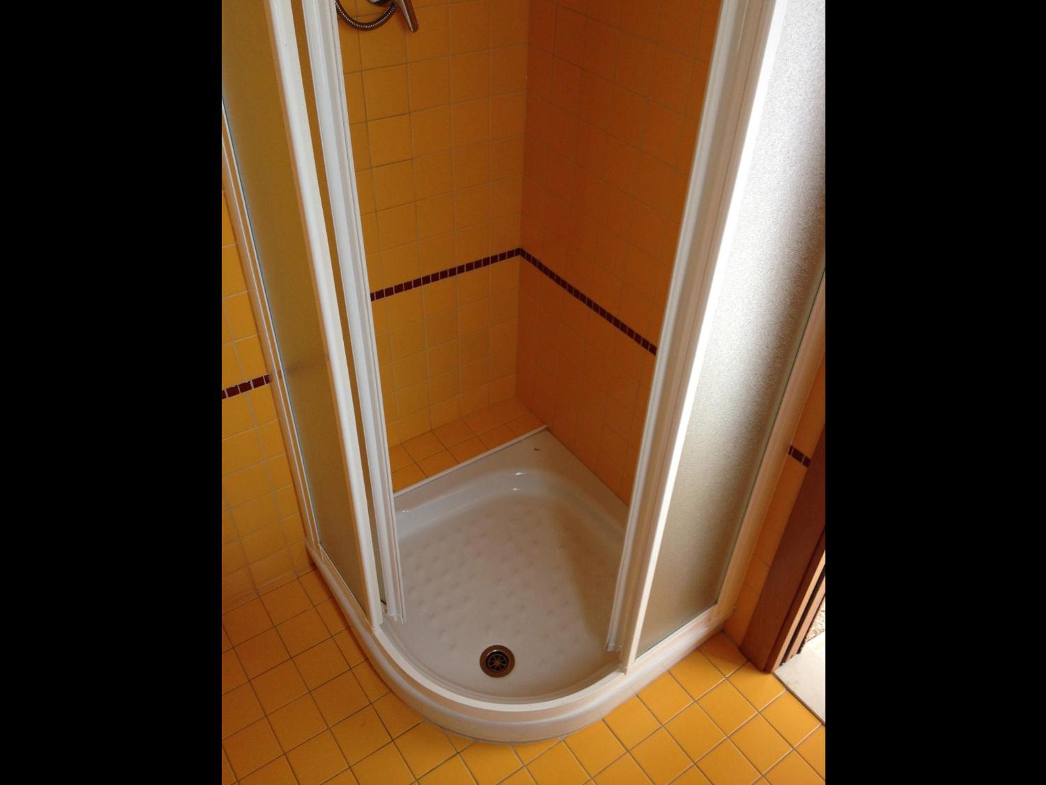 Double Room - Photo 5