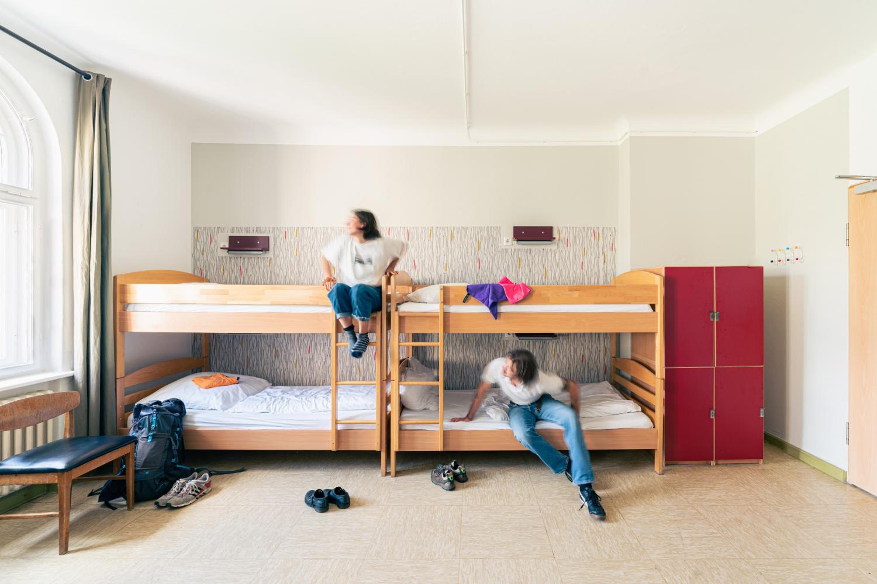 Single Bed in 6-Bed Mixed Dormitory Room with Shared Bathroom photo 1