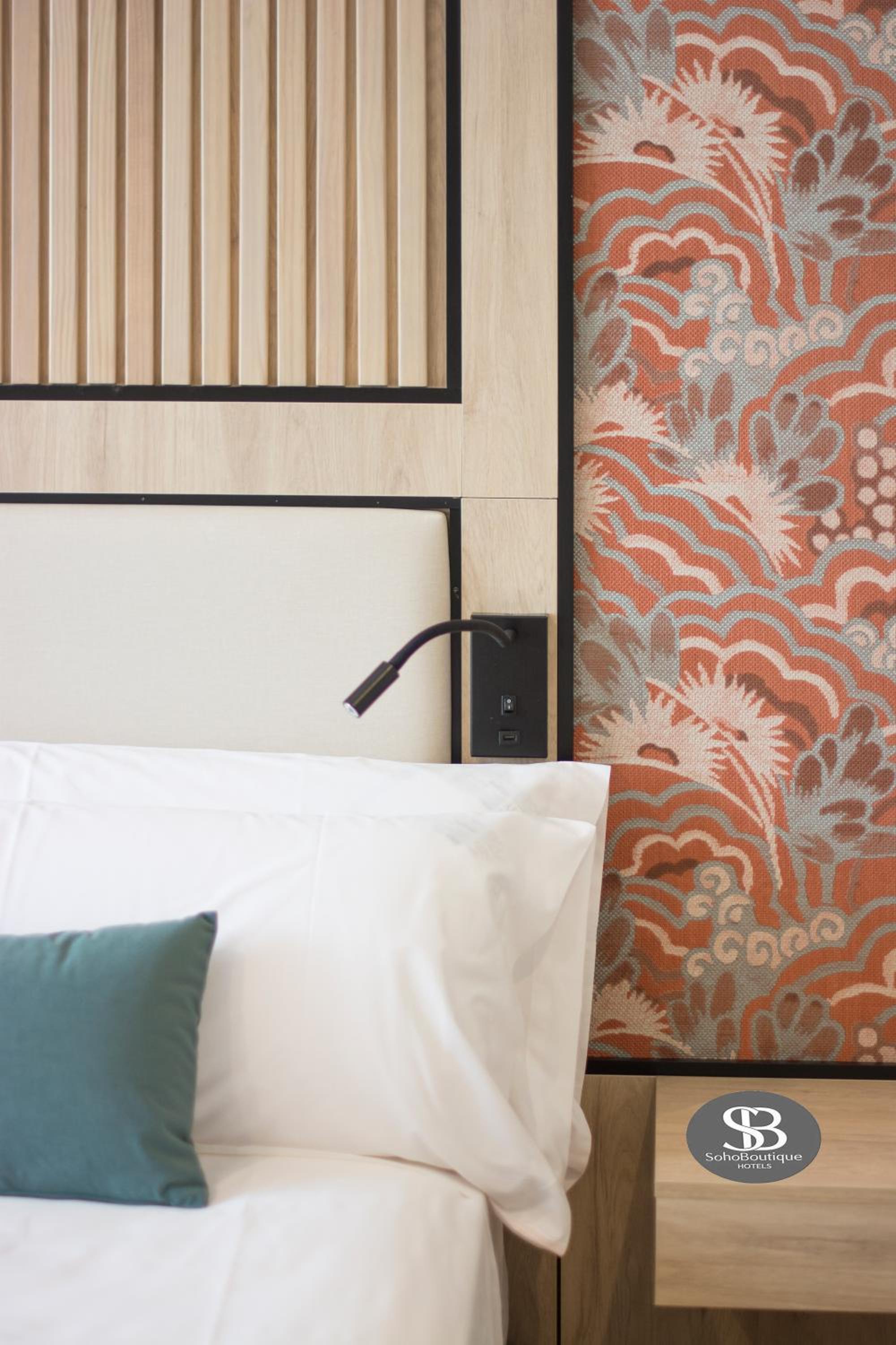 Double or Twin Room - Photo 8