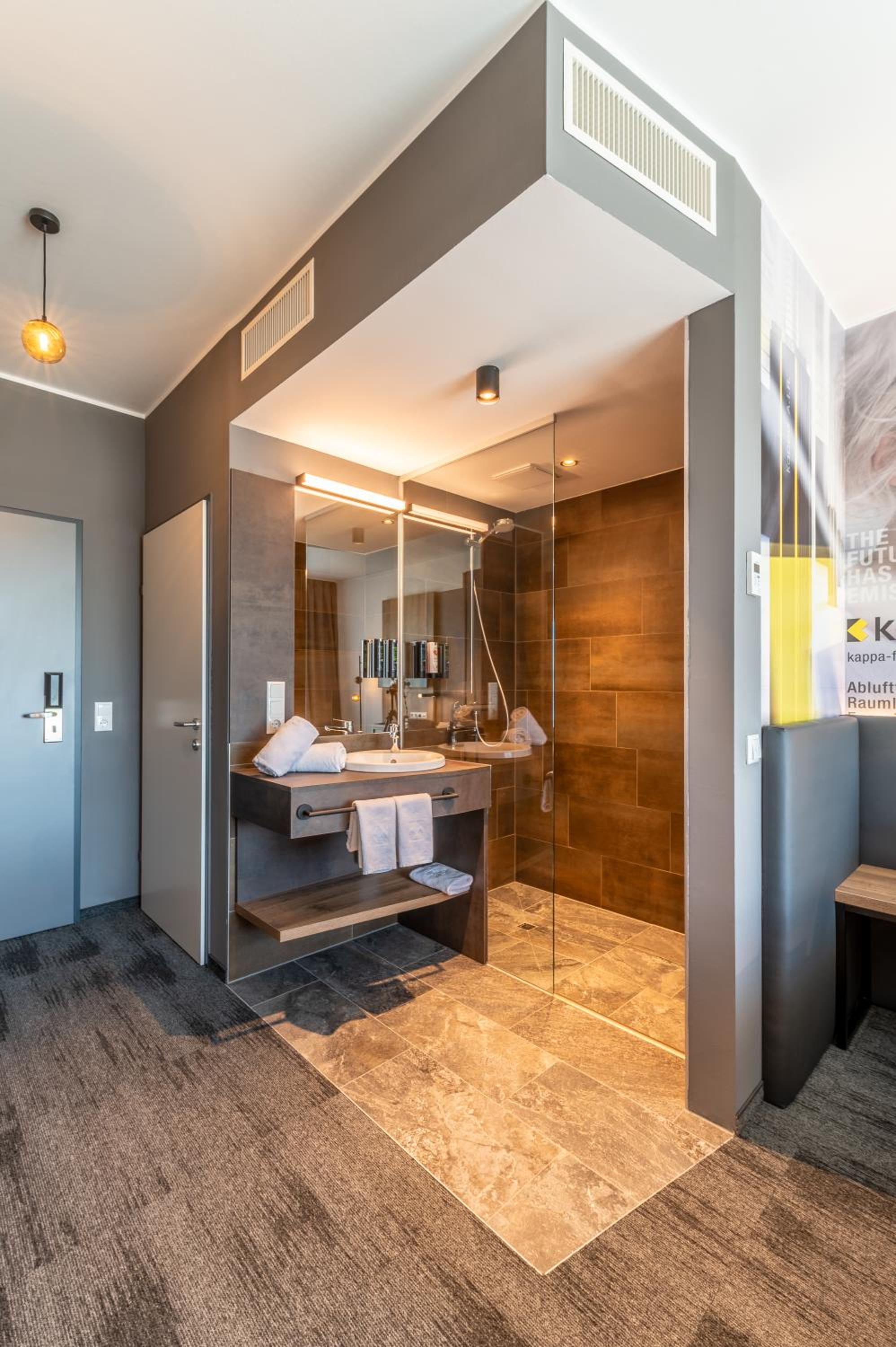 Standard Twin Room with Open Bathroom - Photo 20