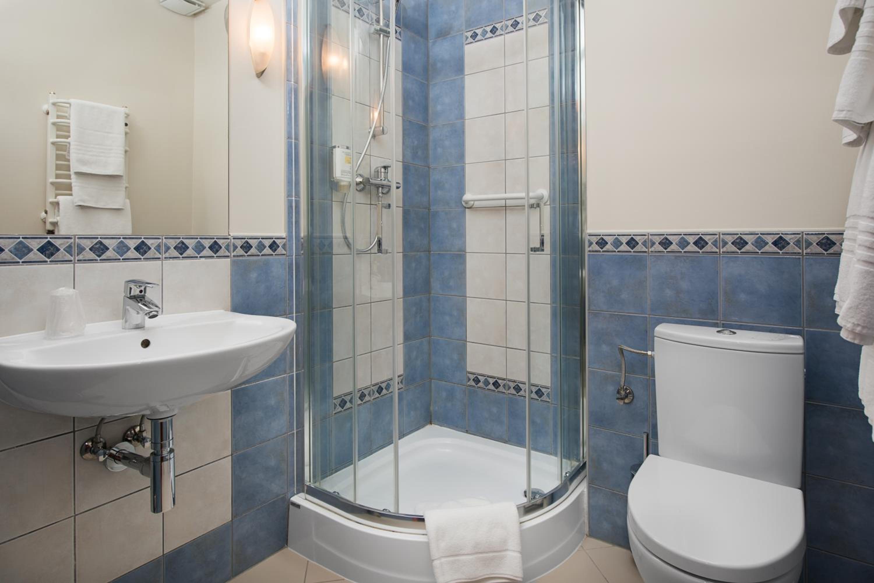 Standard Double Room - Photo 3