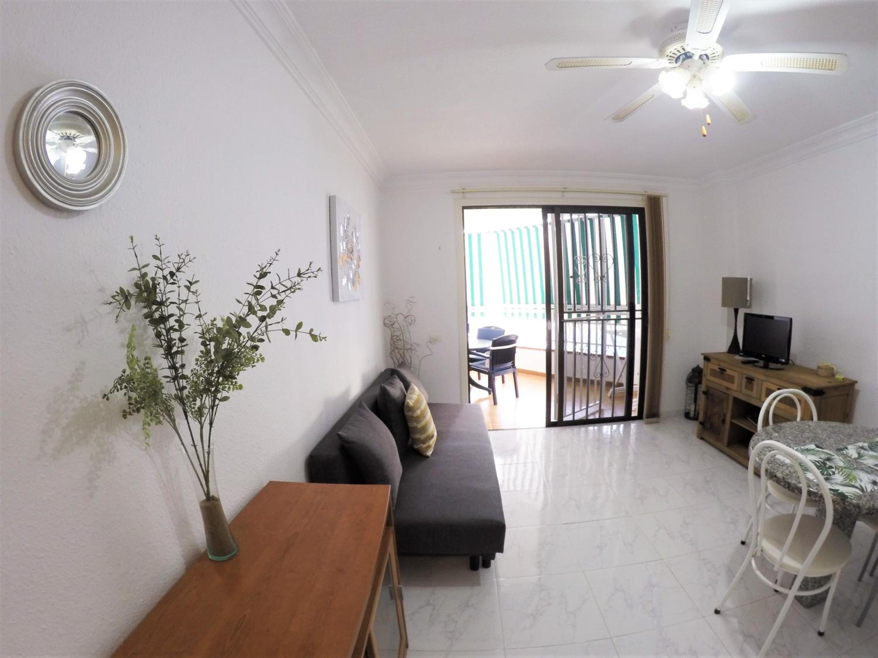 Apartamento con vista a la piscina