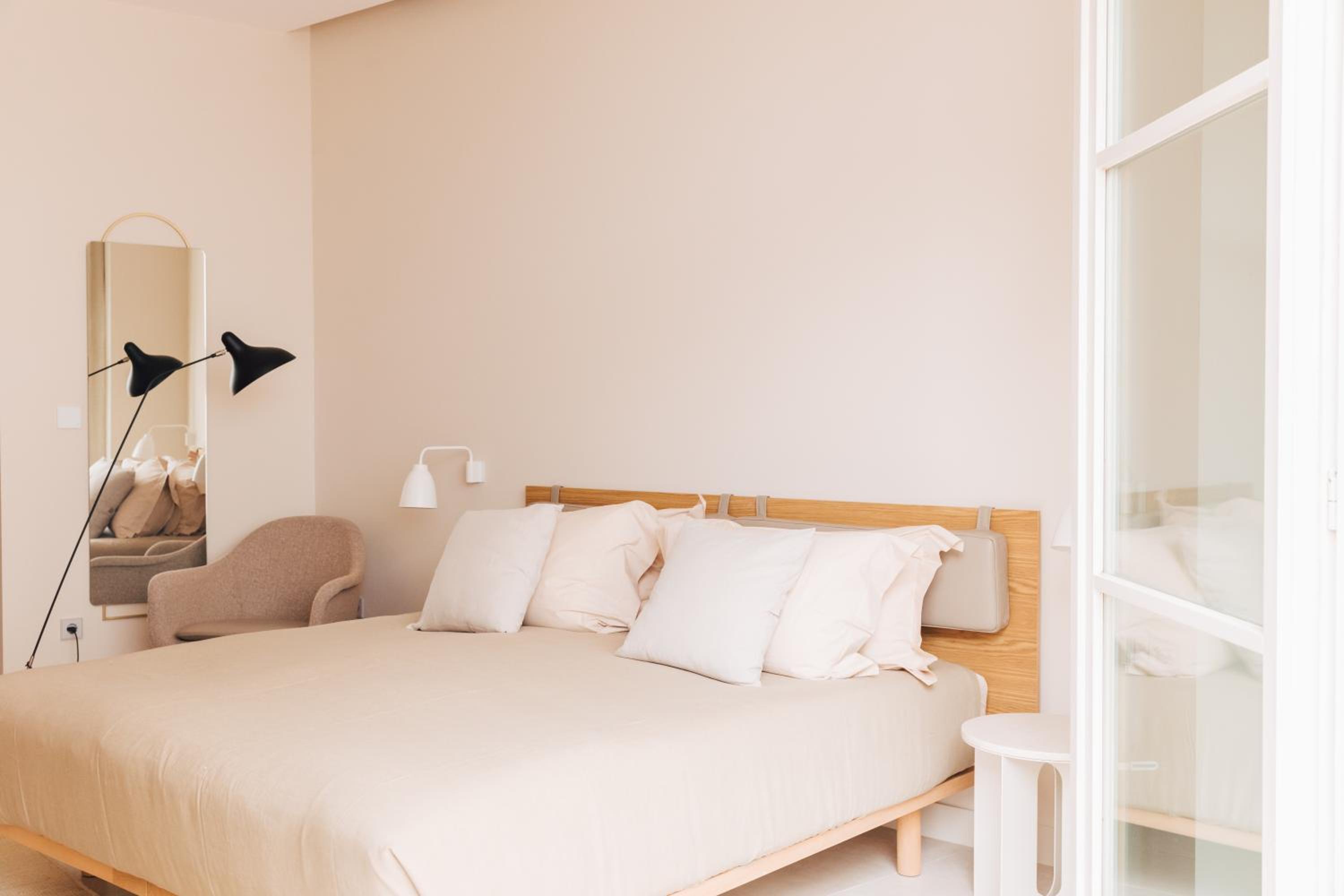 Suite with Terrace - Photo 7