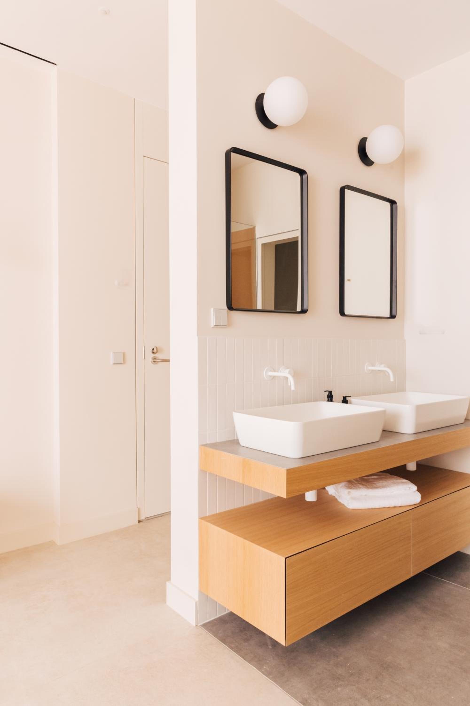 Suite with Terrace - Photo 4