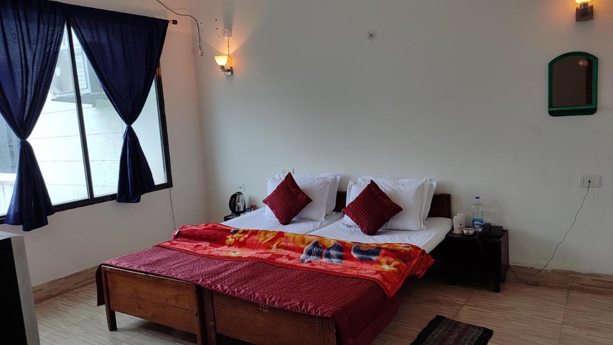 Super Deluxe AC Room photo 1