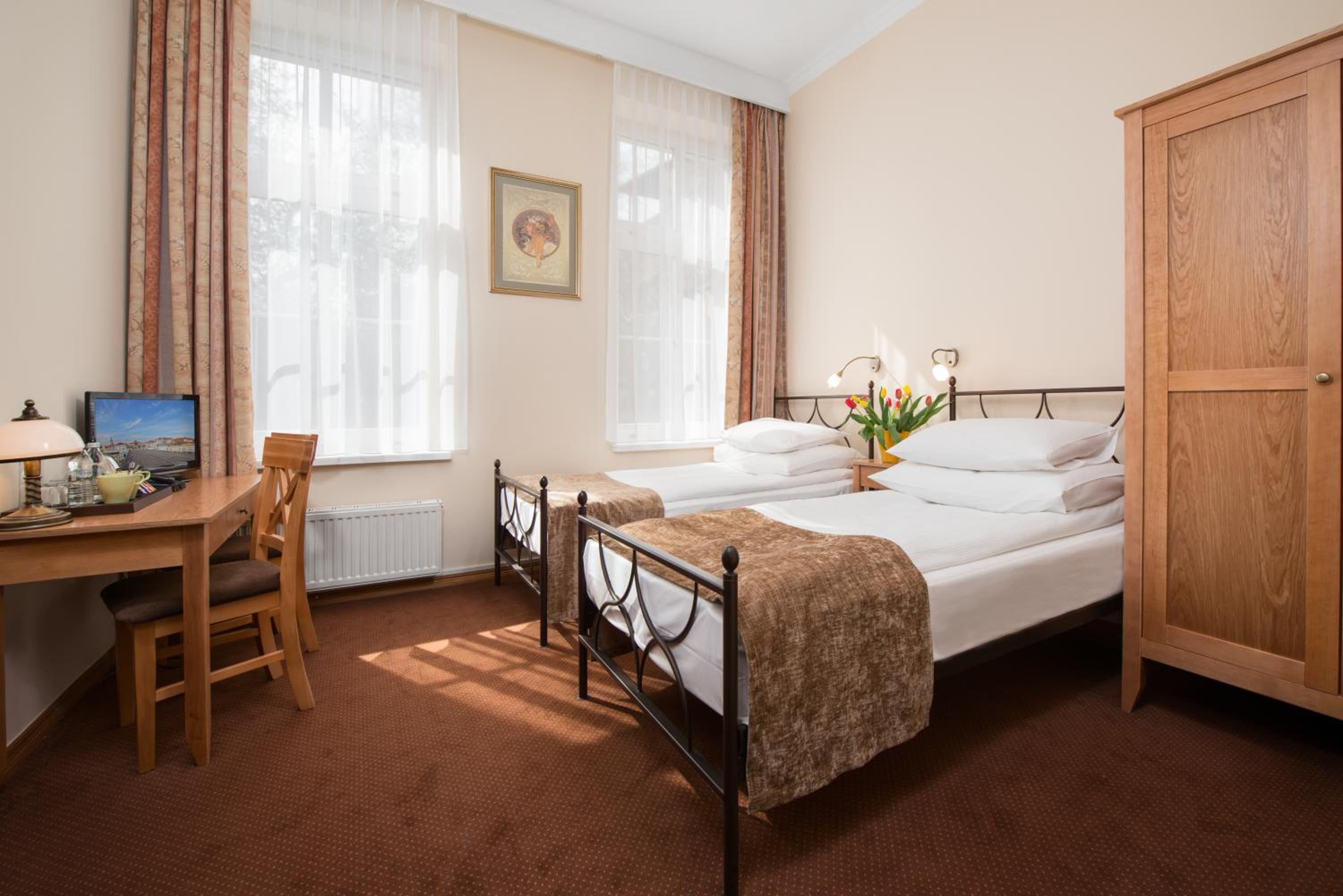 Standard Double Room - Photo 4