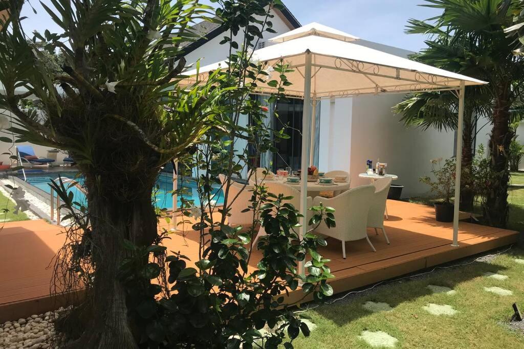 Three-Bedroom Villa photo 3