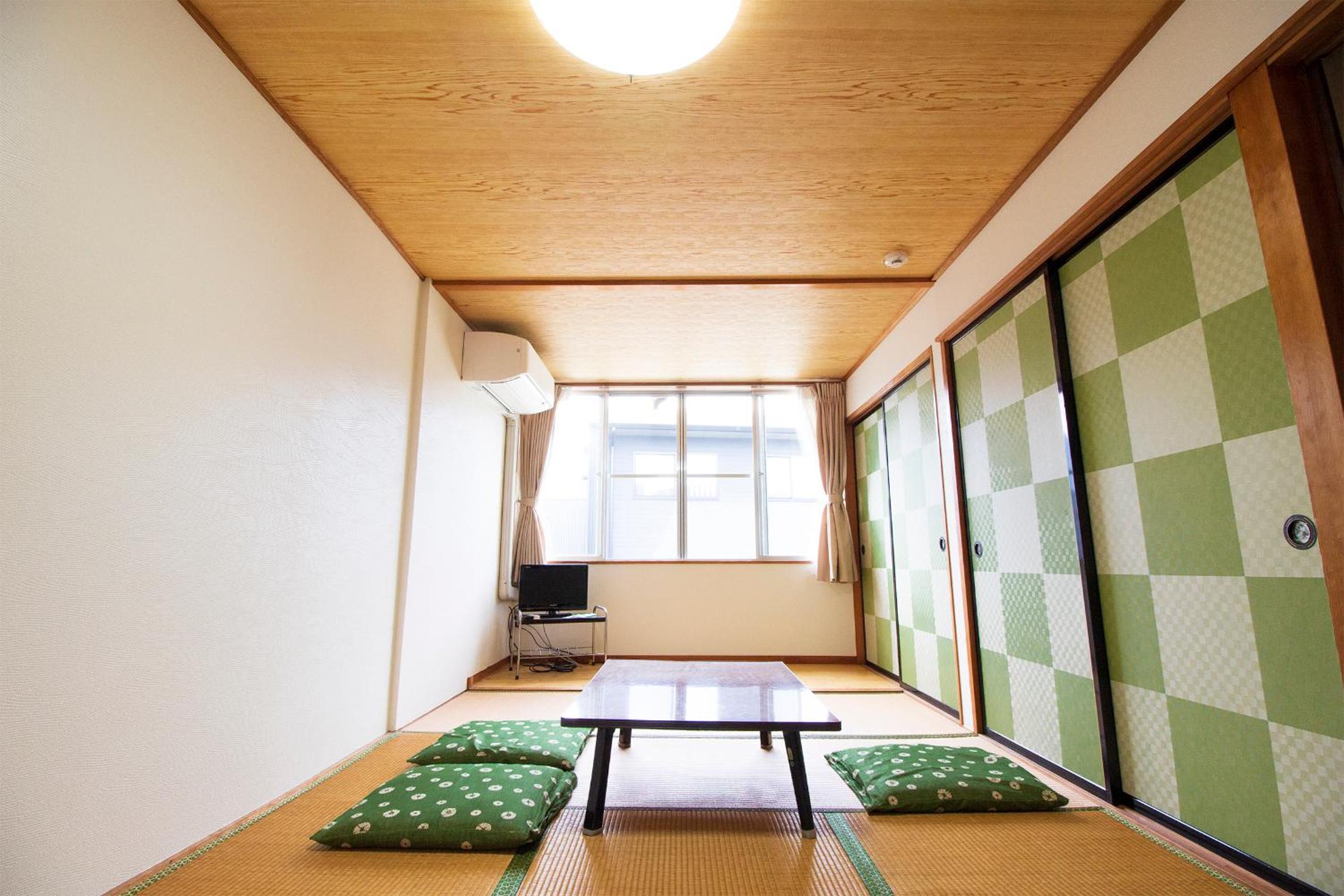 Economy Triple Room - Photo 1