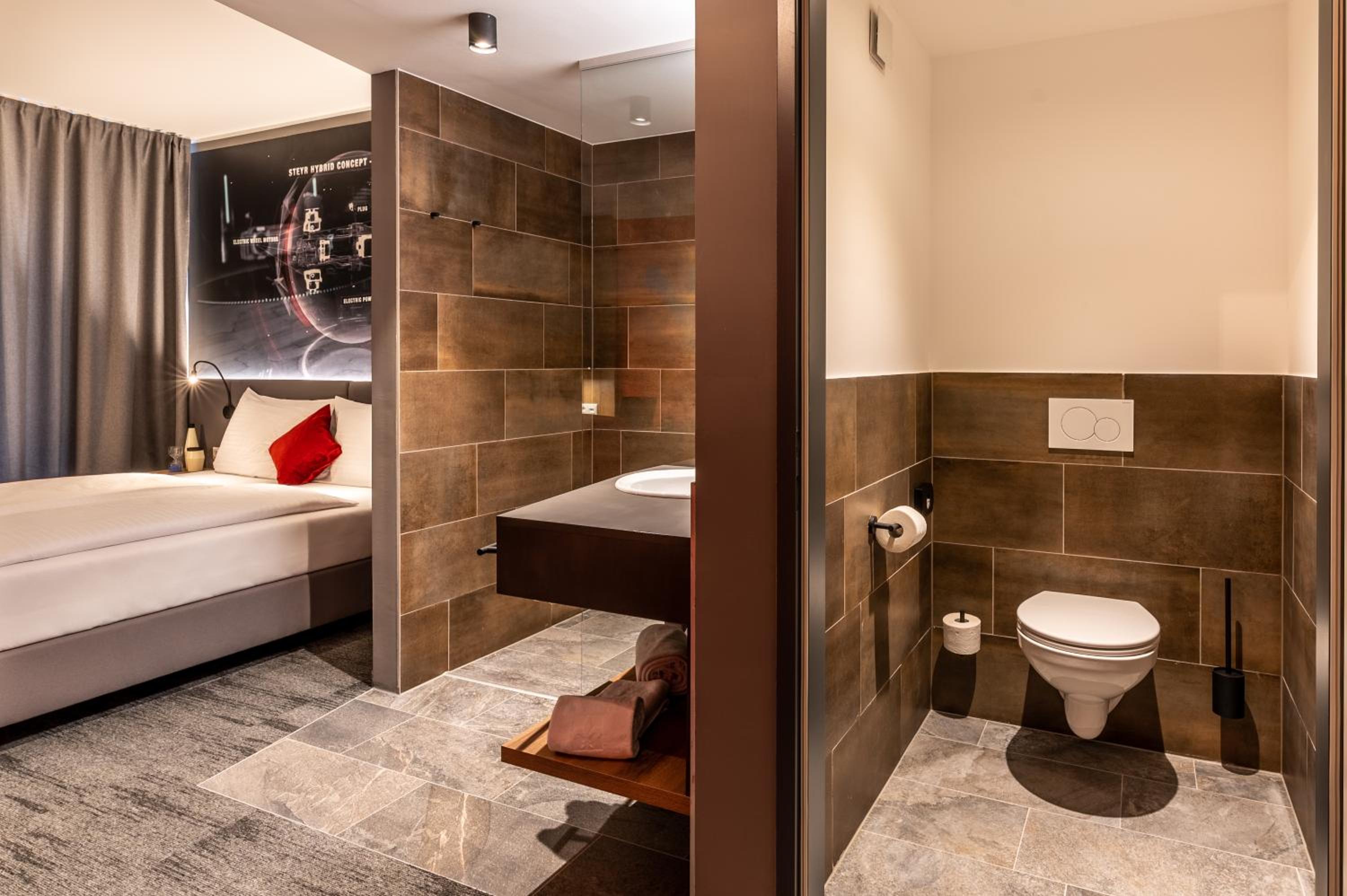 Standard Twin Room with Open Bathroom - Photo 19