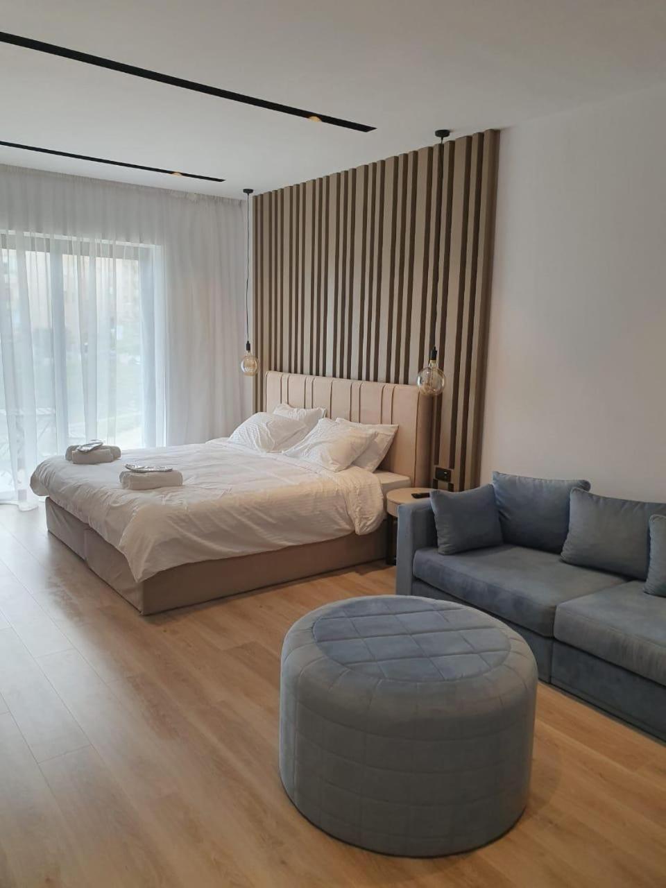 Double or Twin Room with Side Sea View photo 1
