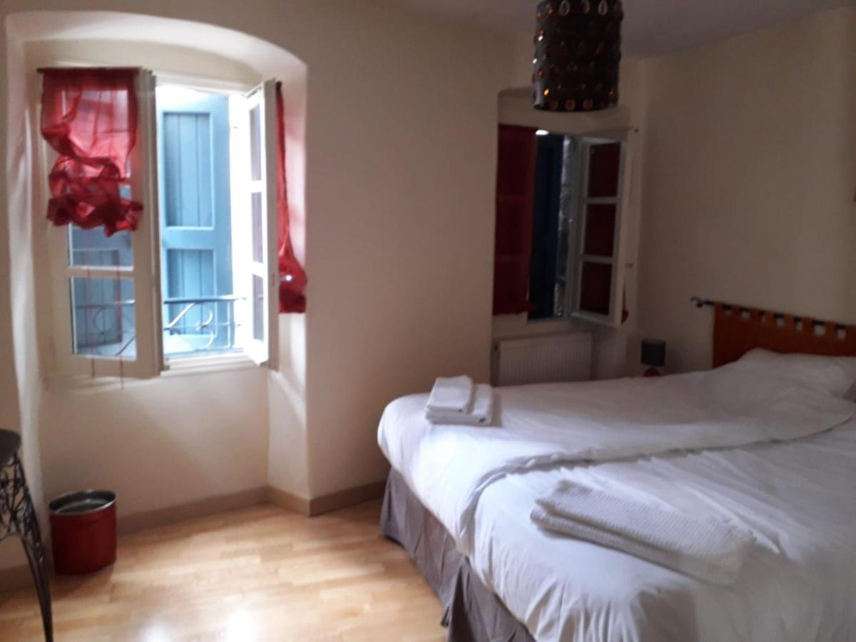 Double Room with Private External Bathroom