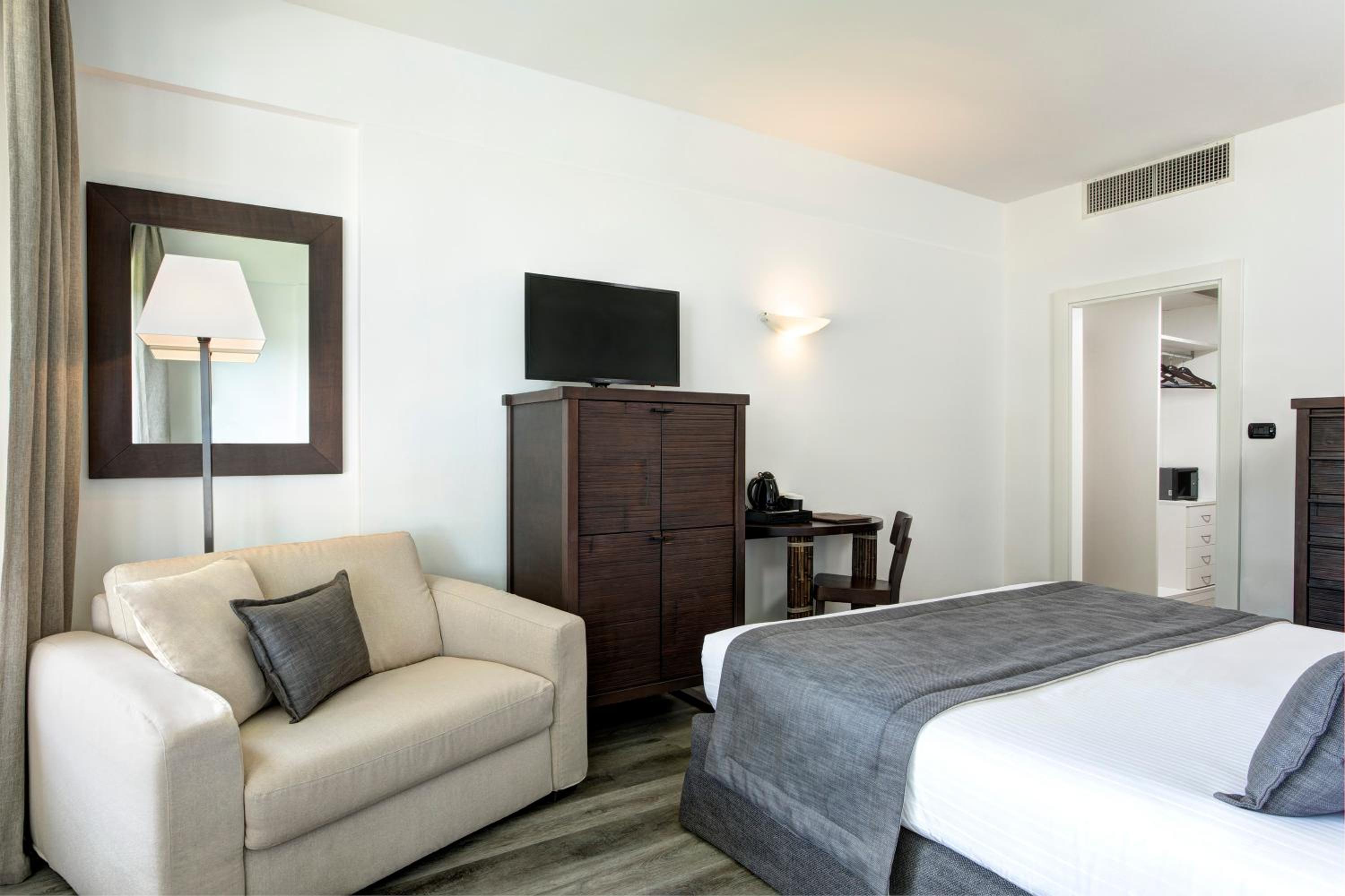 Executive Triple Room - Photo 14