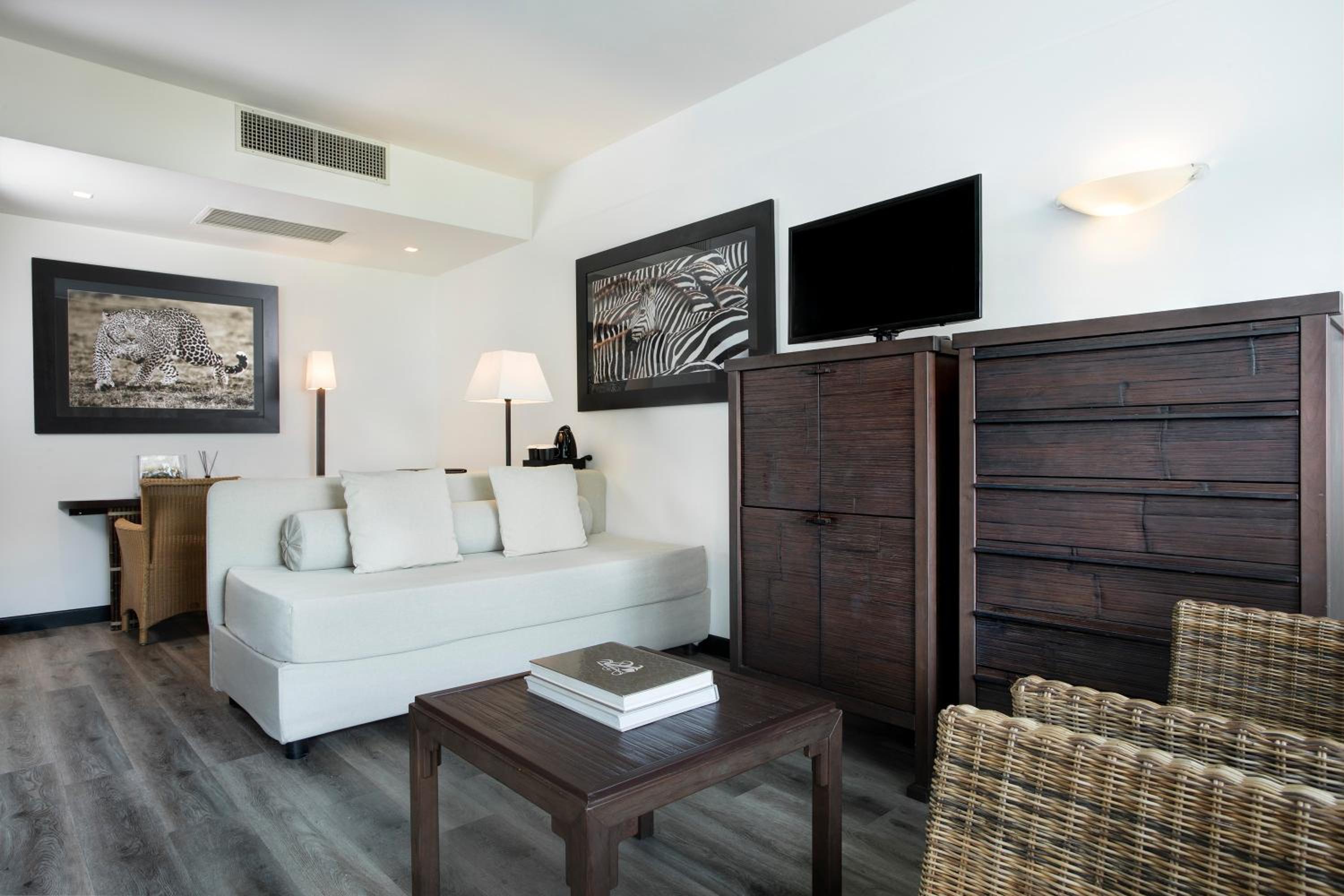 Junior Suite - Photo 22