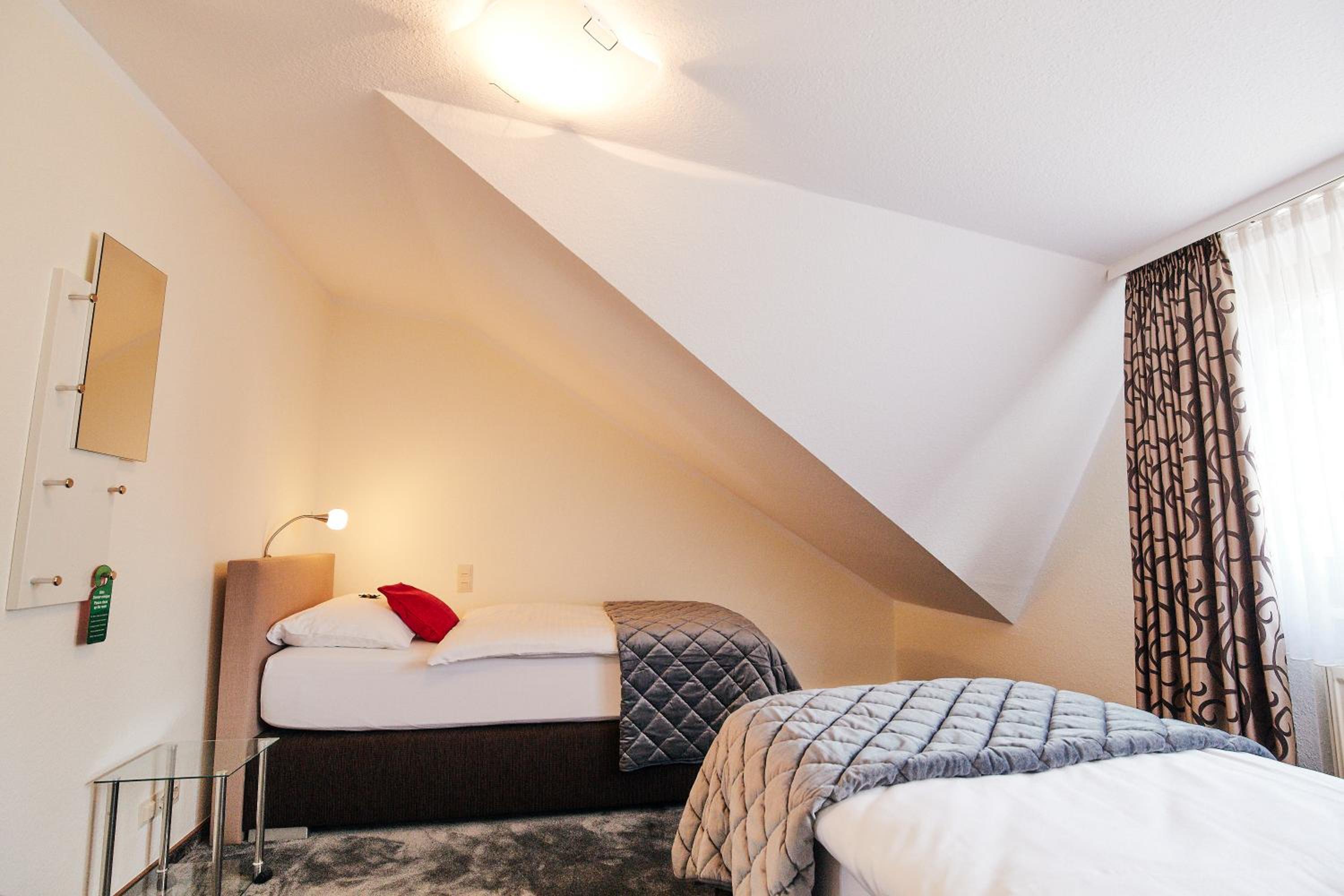 Double or Twin Room - Photo 1