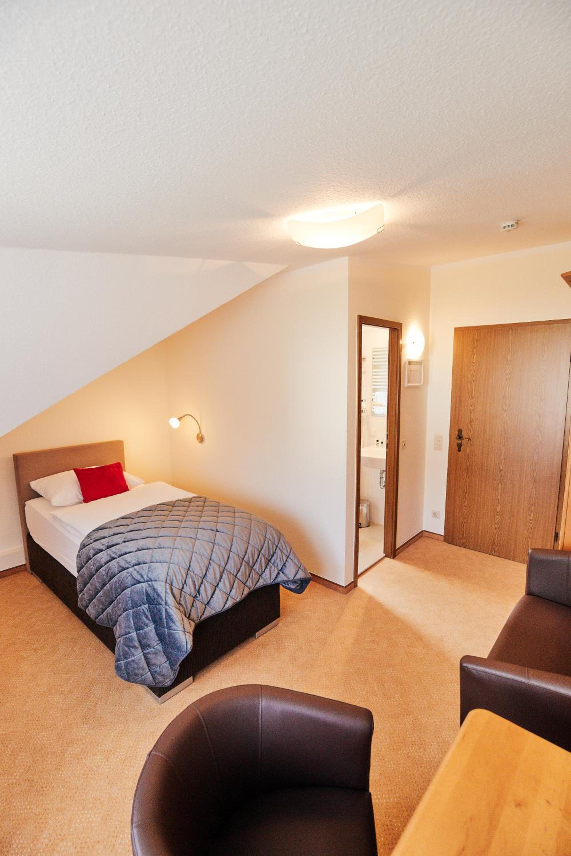 Single Room photo 2