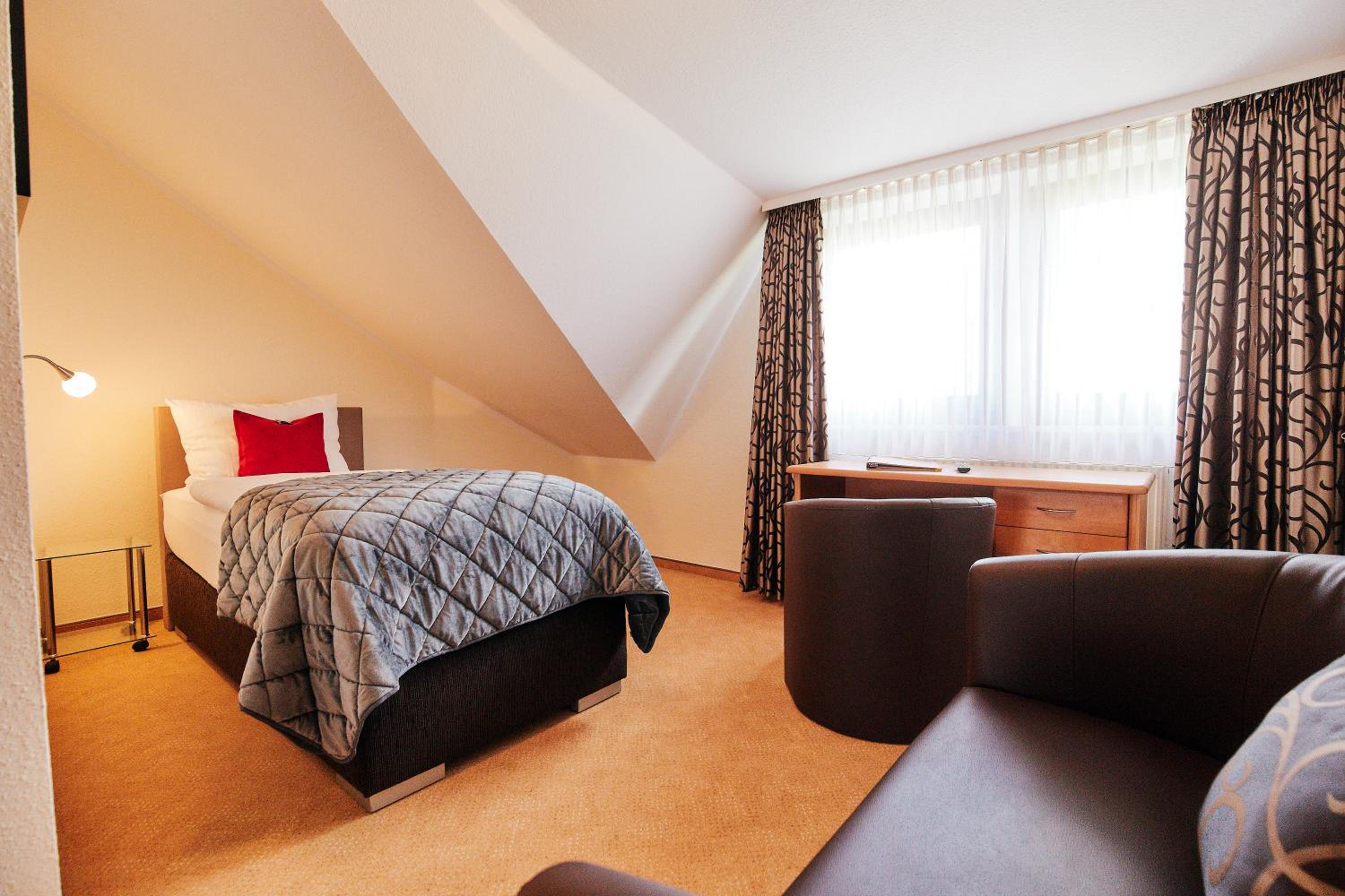 Single Room photo 3