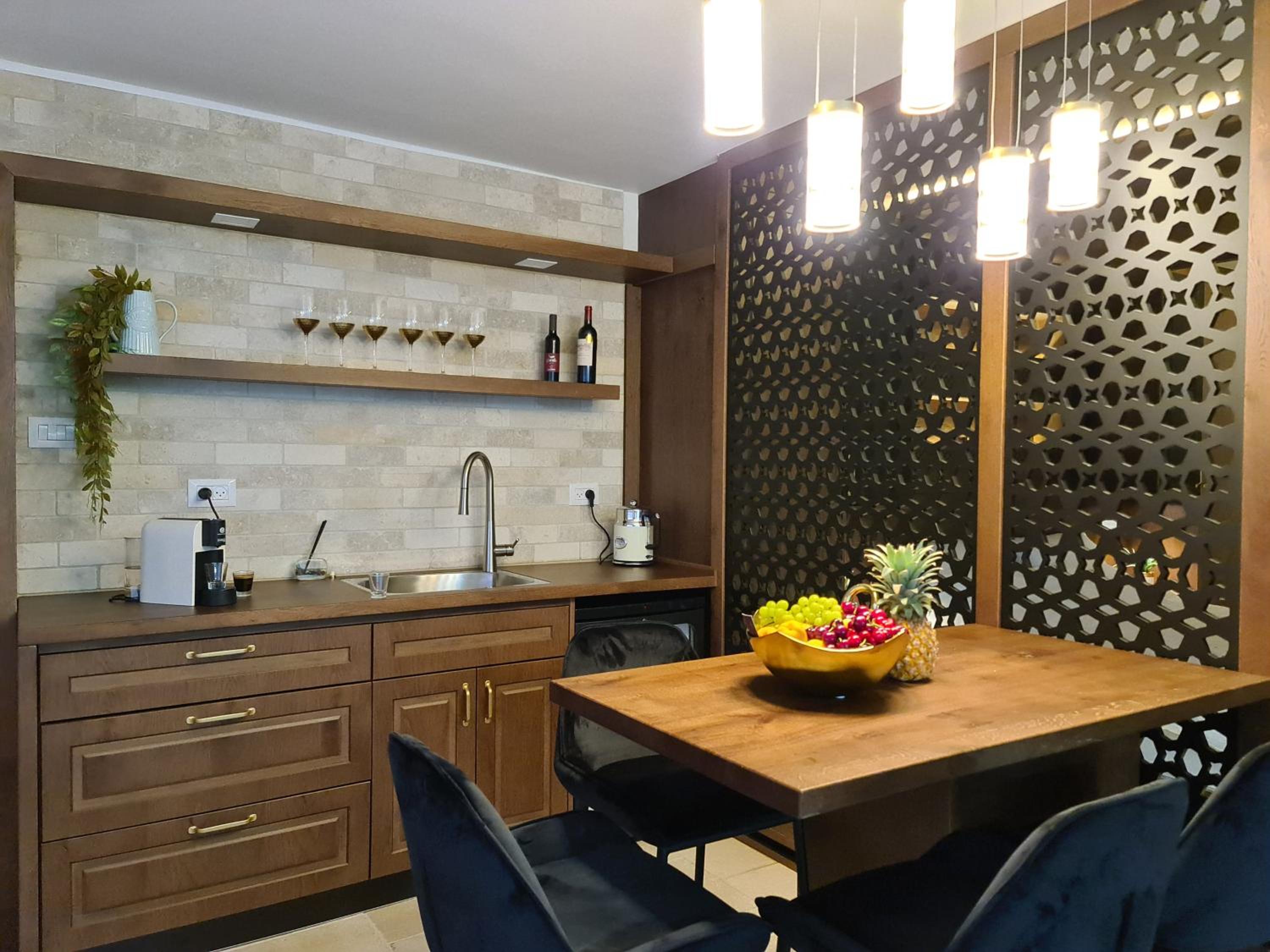 One-Bedroom Apartment - Photo 17