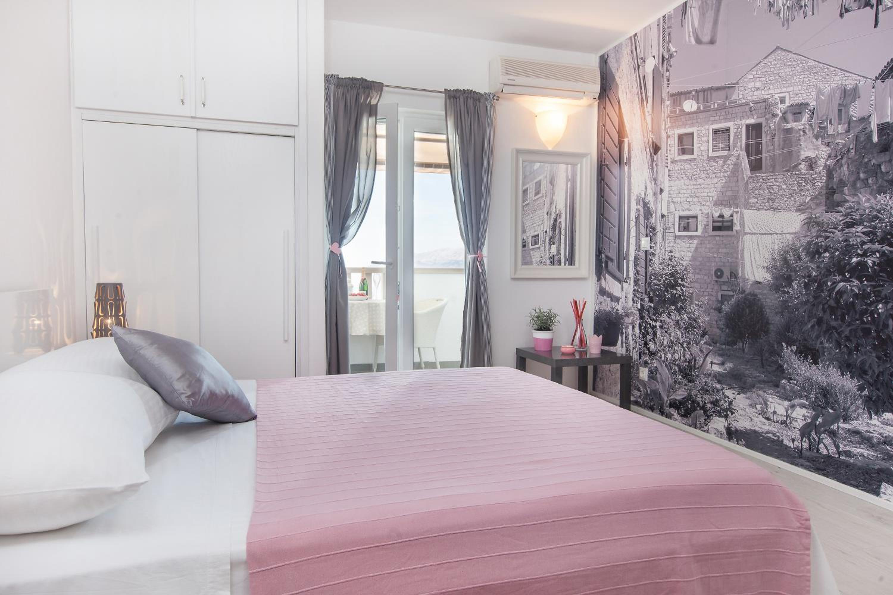 Studio with Balcony and Sea View photo 2