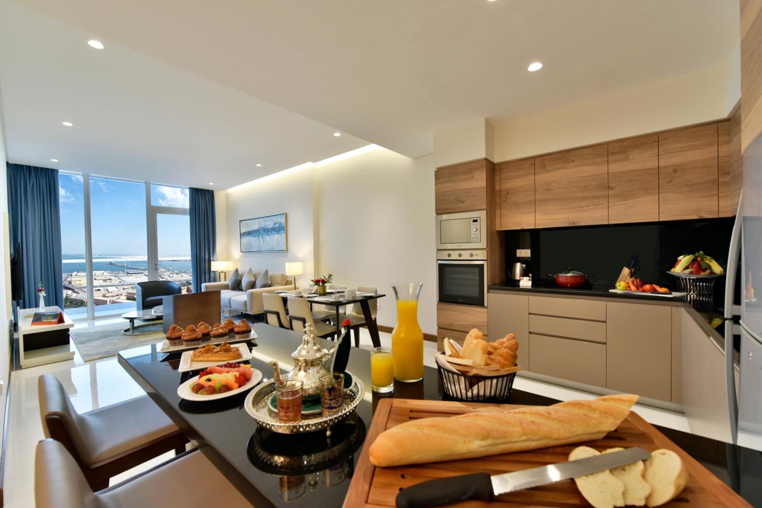 Three-Bedroom Suite - Photo 5