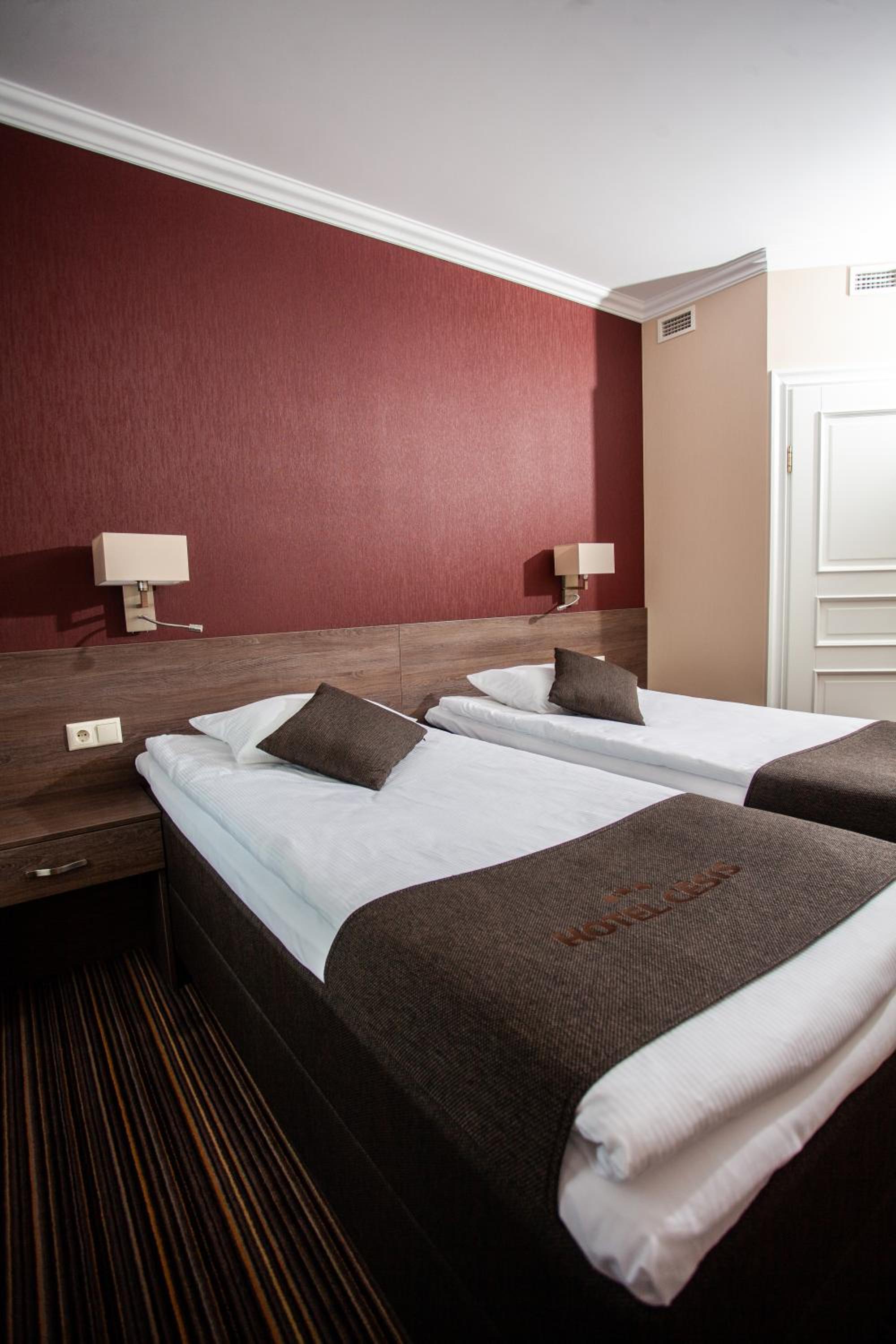 Double or Twin Room photo 3