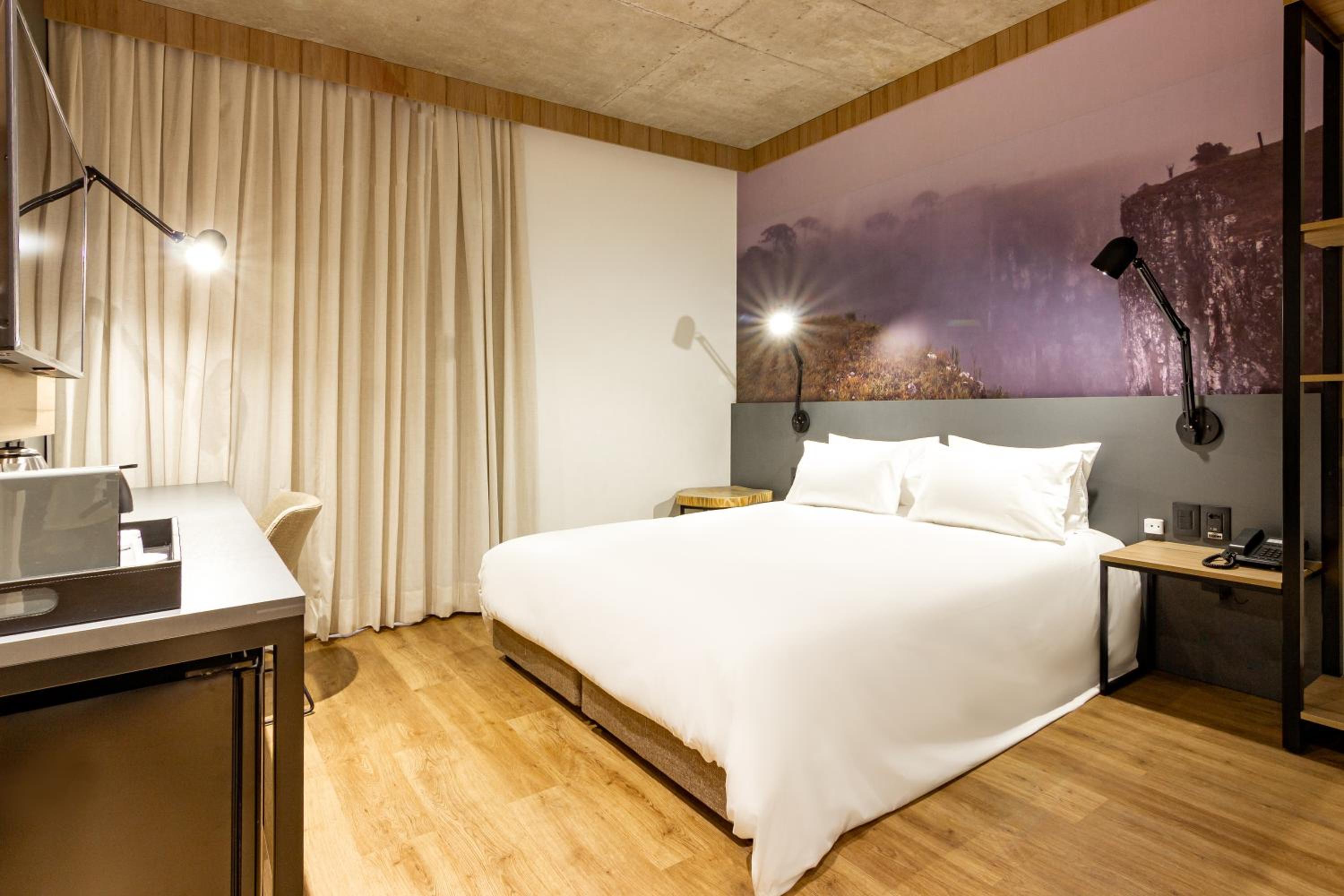 Superior Double Room - Disability Access - Photo 1