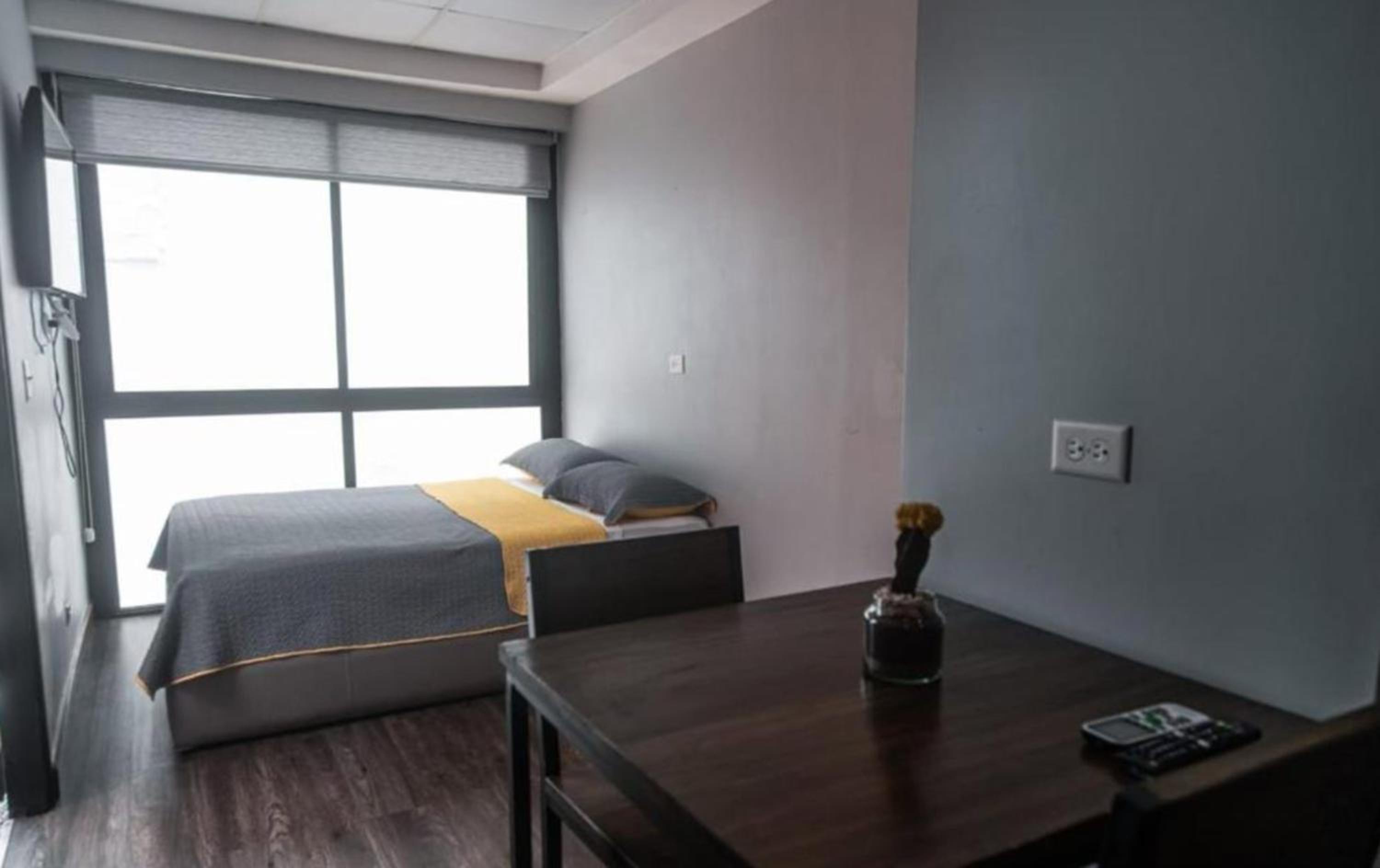 Studio Apartment photo 1