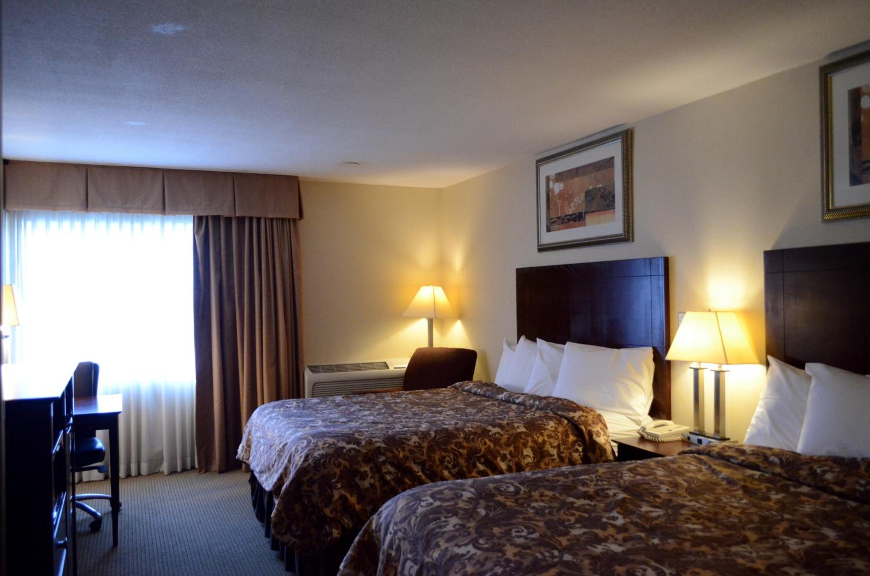 Standard Queen Room with Two Queen Beds - Non Smoking  - Photo 1