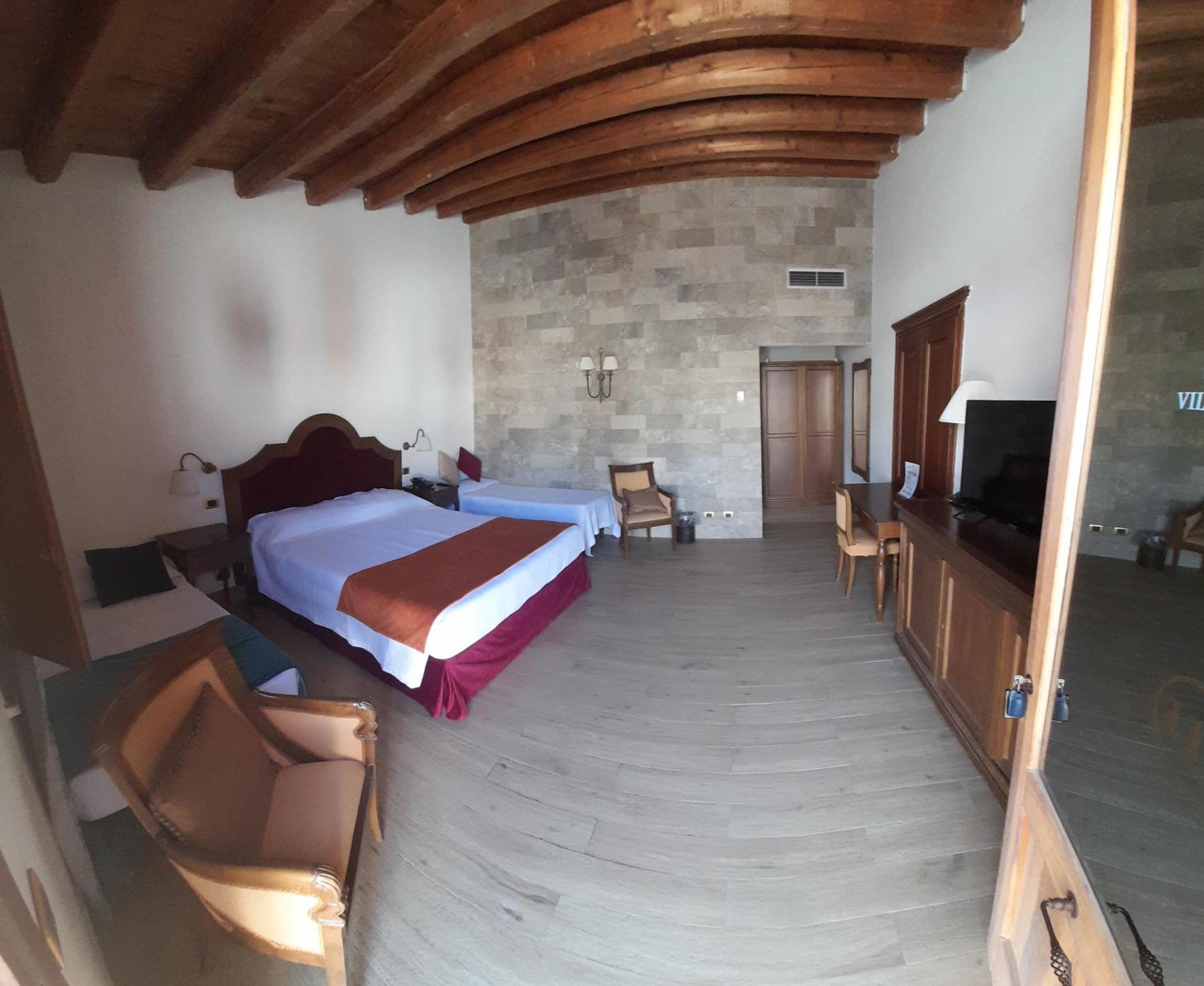 Premium Quadruple Room