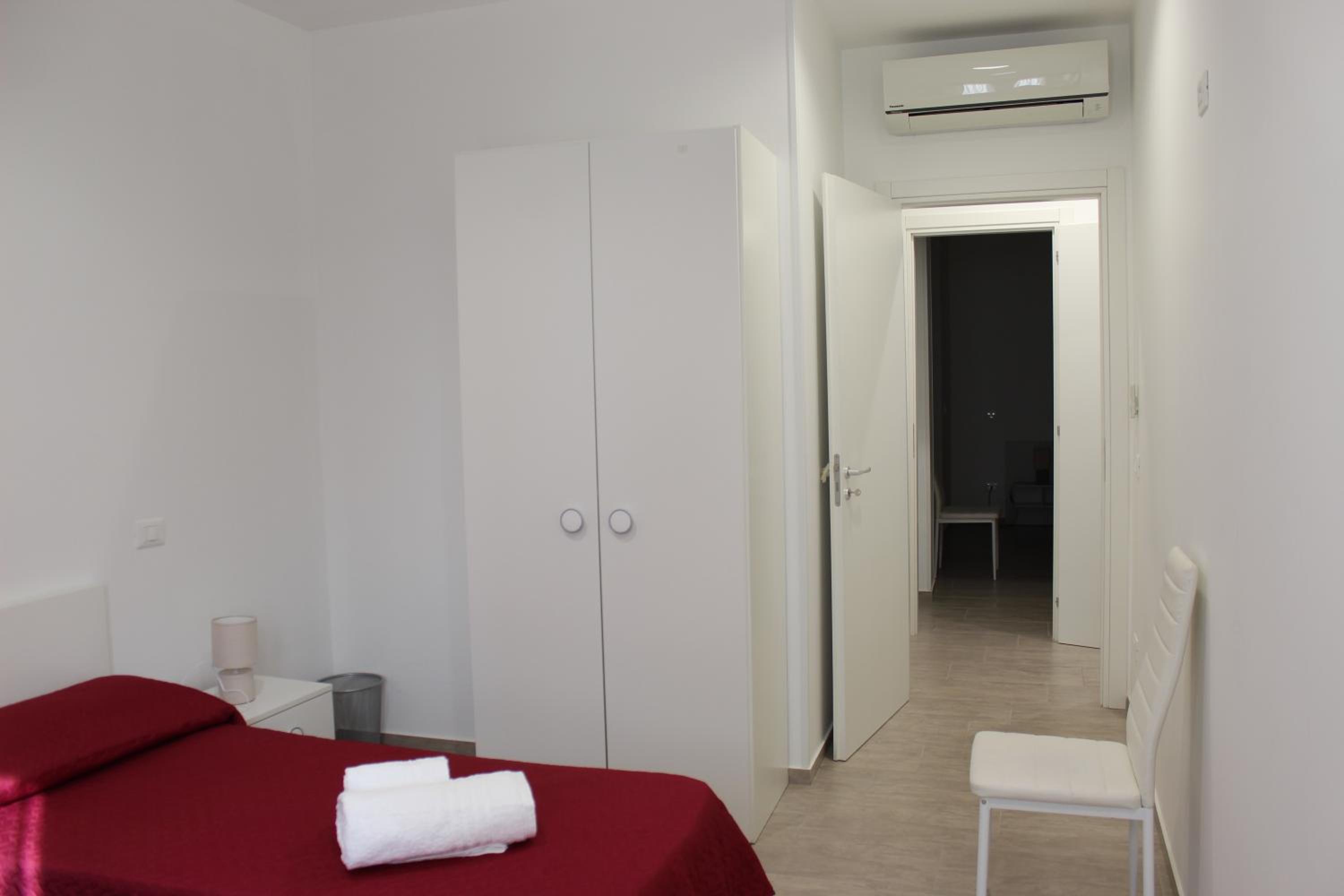 Two-Bedroom House photo 3