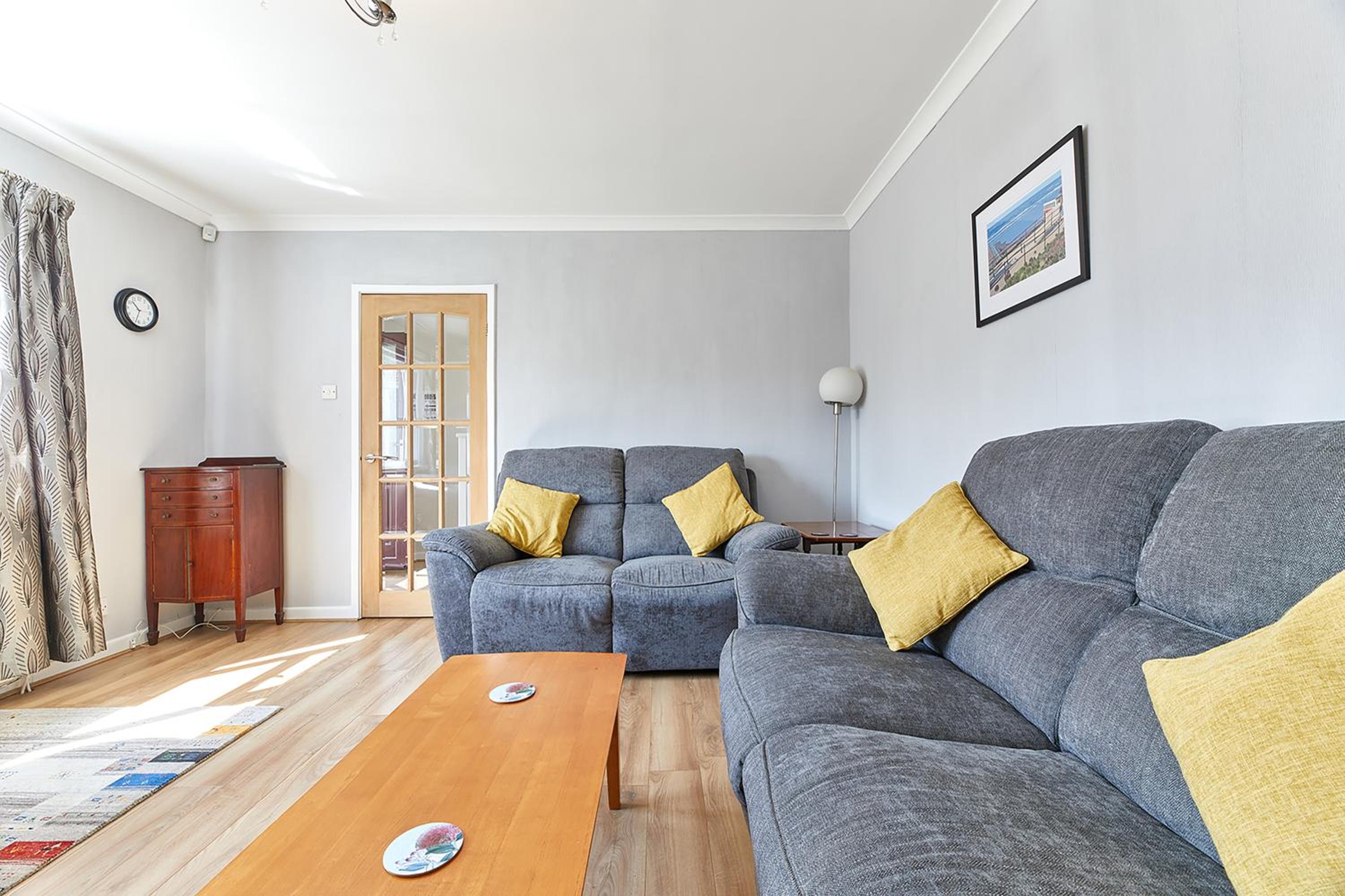 Three-Bedroom House photo 1