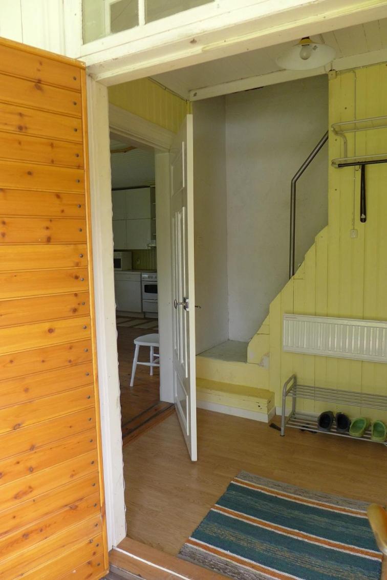 Two-Bedroom House - Photo 8