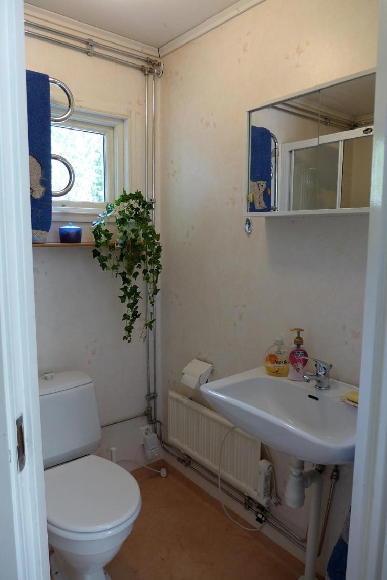 Two-Bedroom House - Photo 51